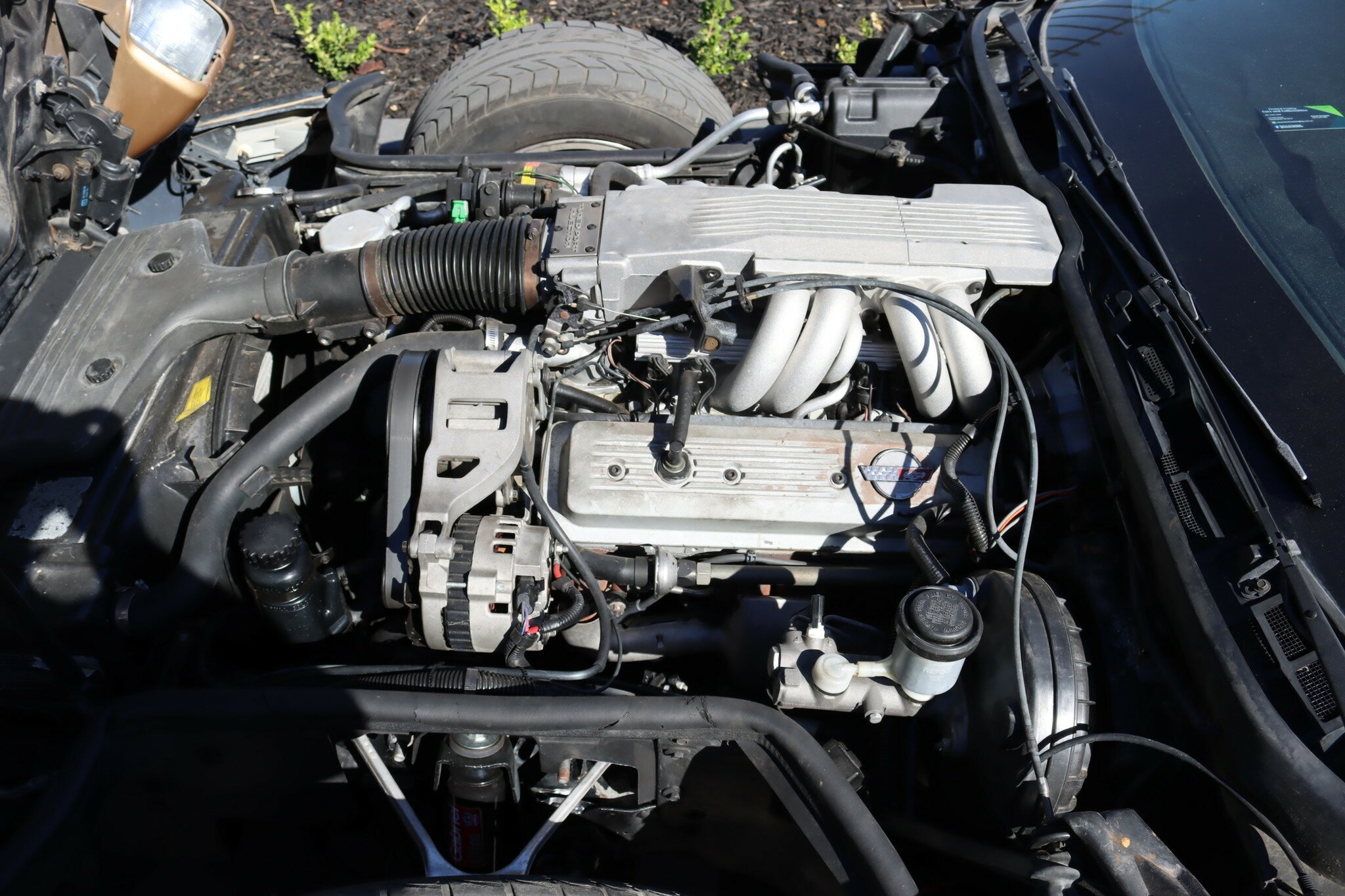 1987 CHEVROLET CORVETTE C4 4 SP AUTOMATIC 2D COUPE