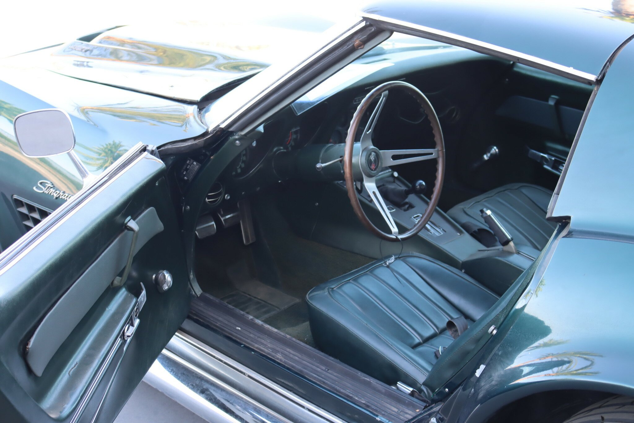 1969 CHEVROLET CORVETTE C3 6 SP MANUAL COUPE