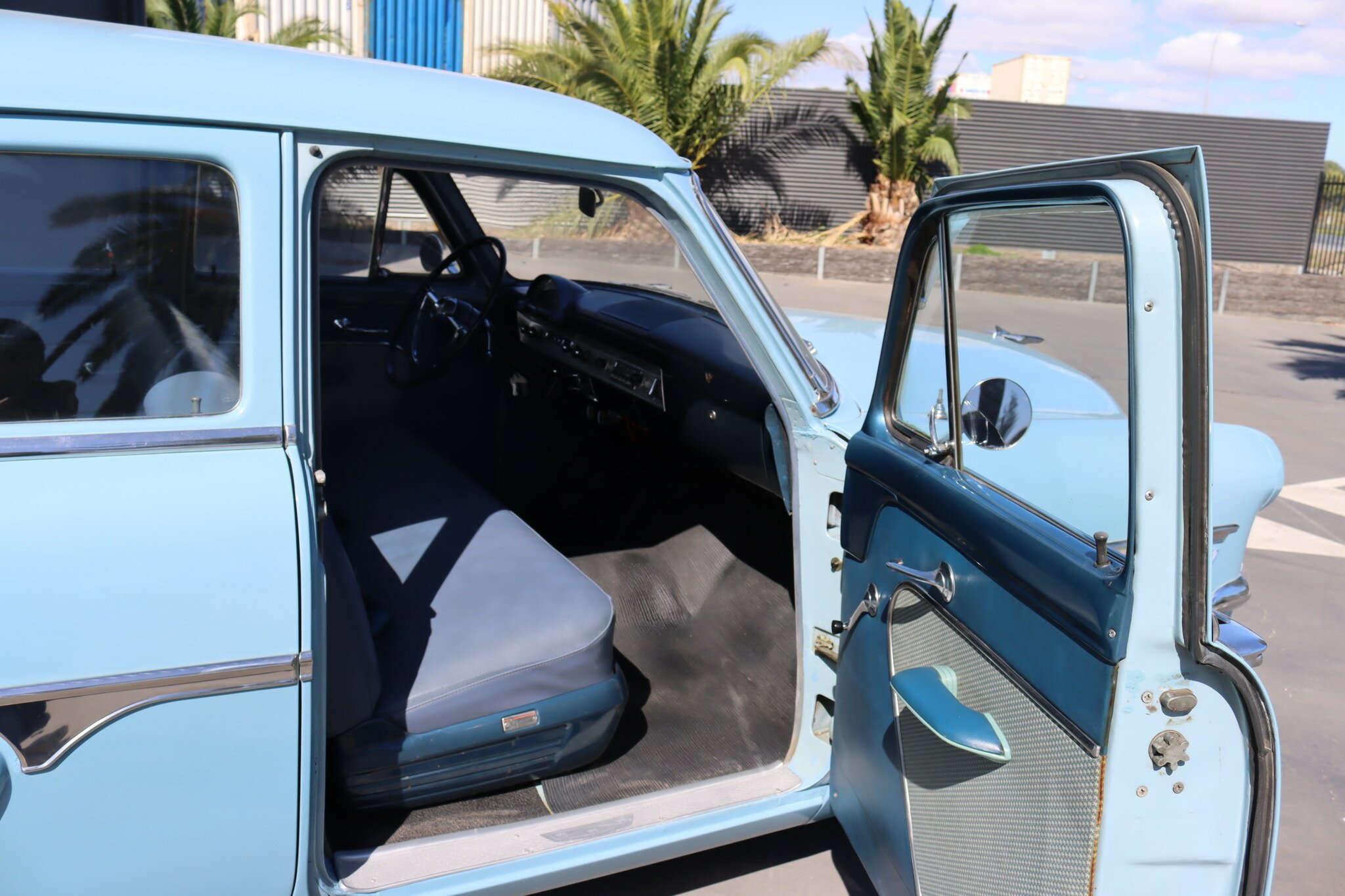 1954 FORD CUSTOMLINE SEDAN
