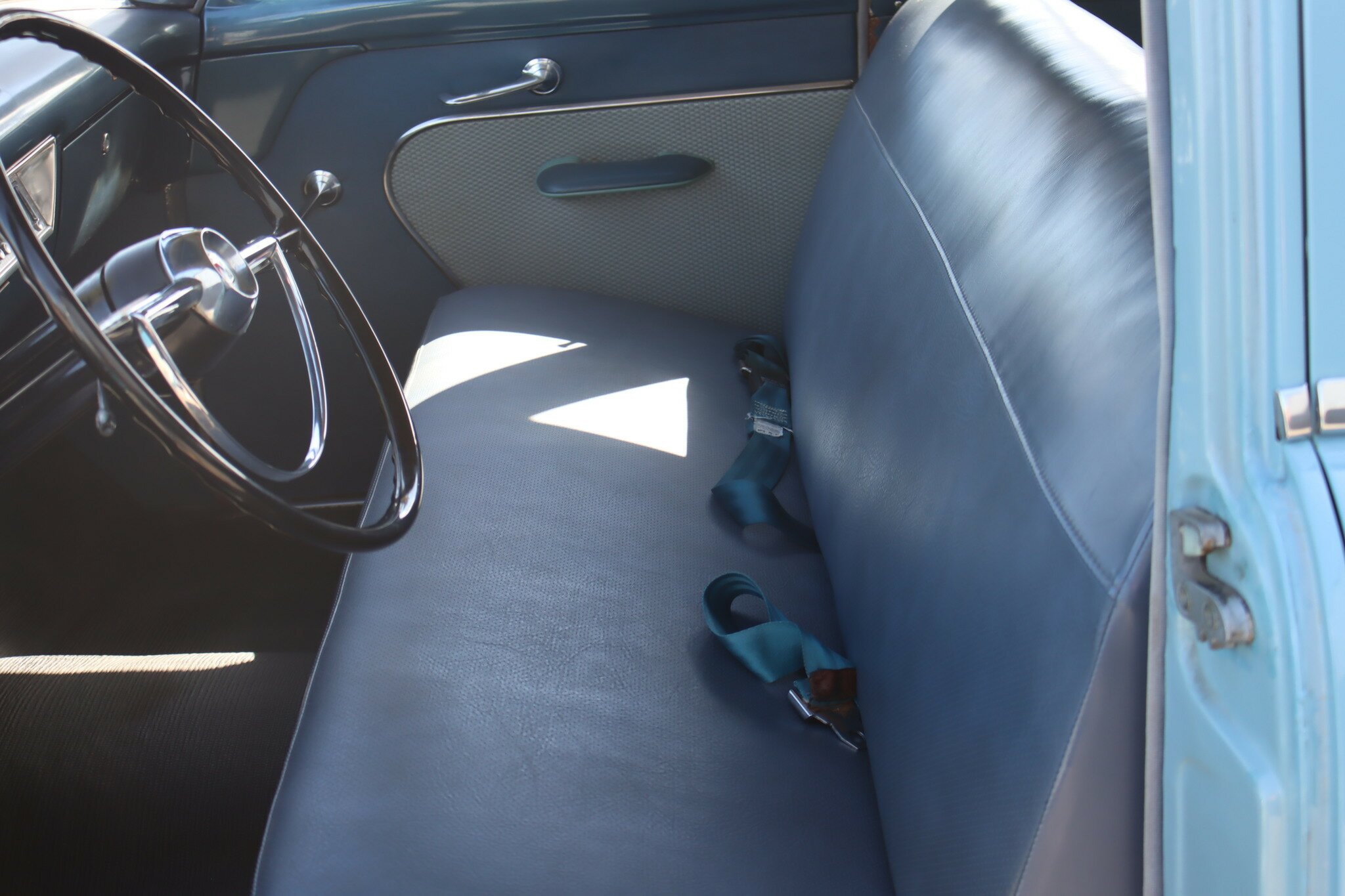 1954 FORD CUSTOMLINE SEDAN