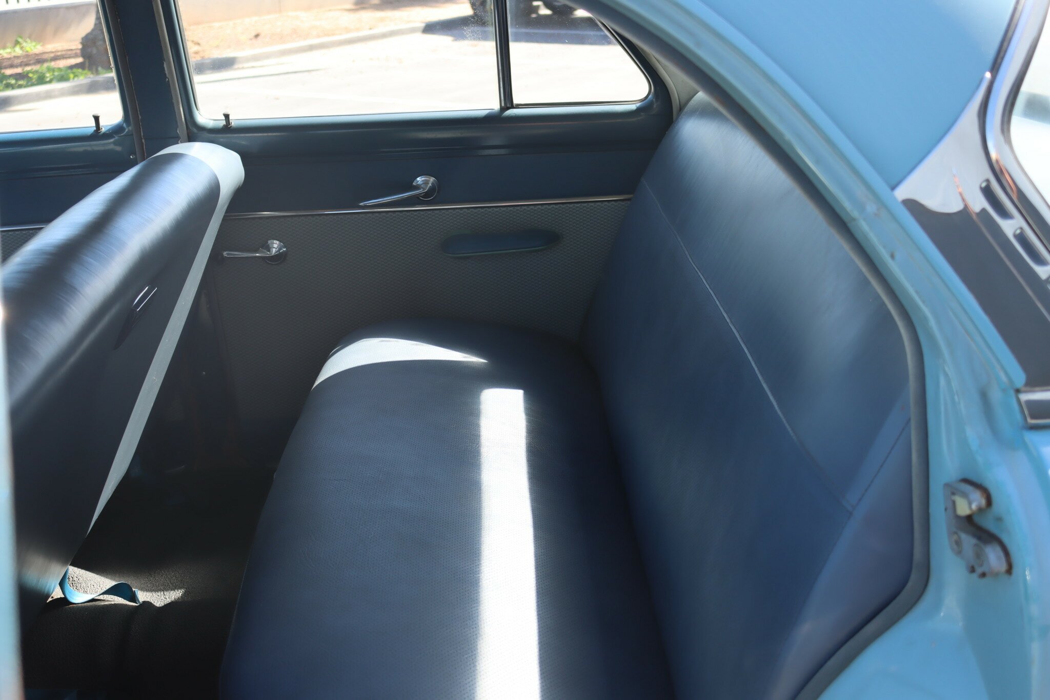 1954 FORD CUSTOMLINE SEDAN