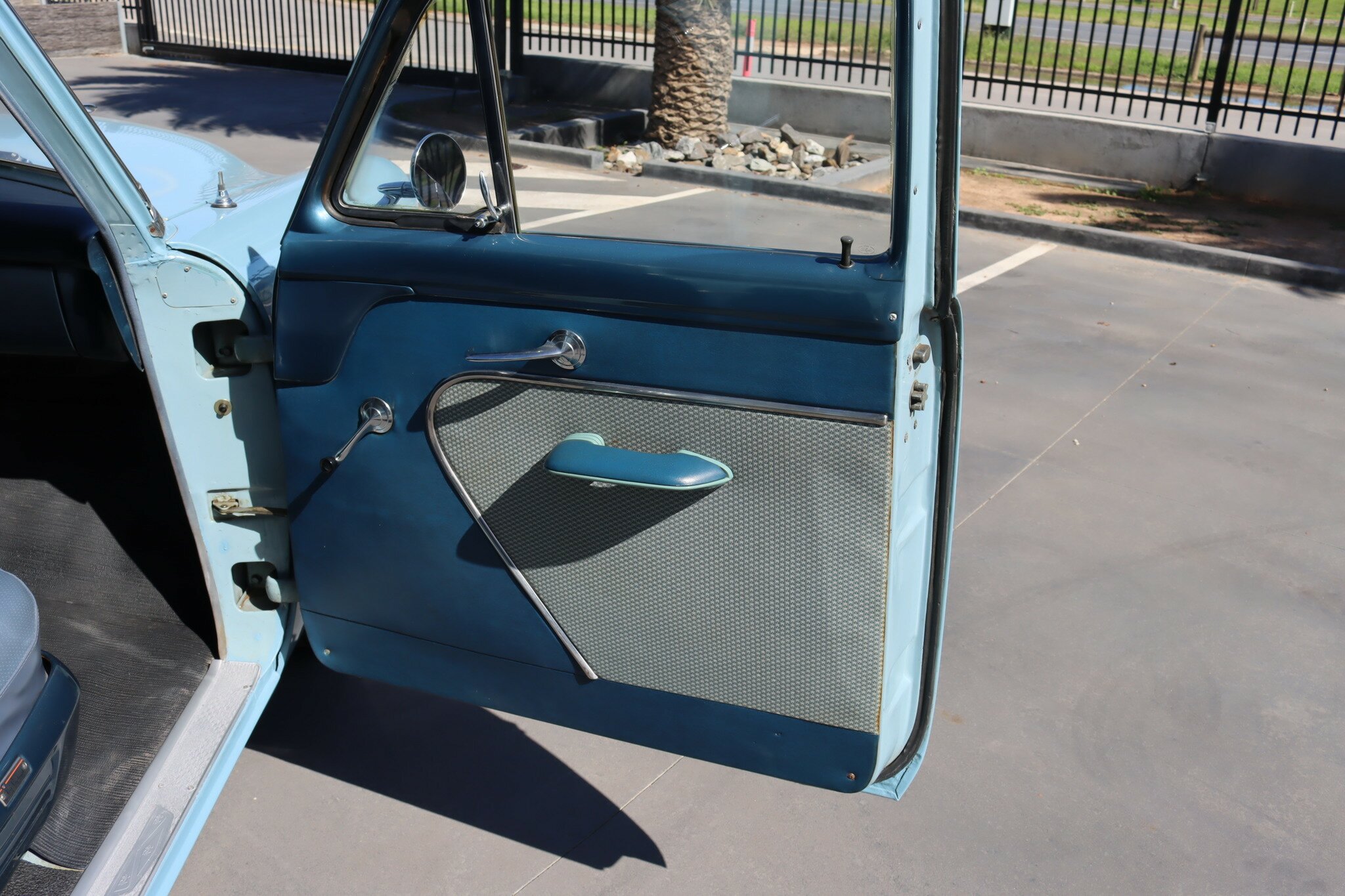 1954 FORD CUSTOMLINE SEDAN