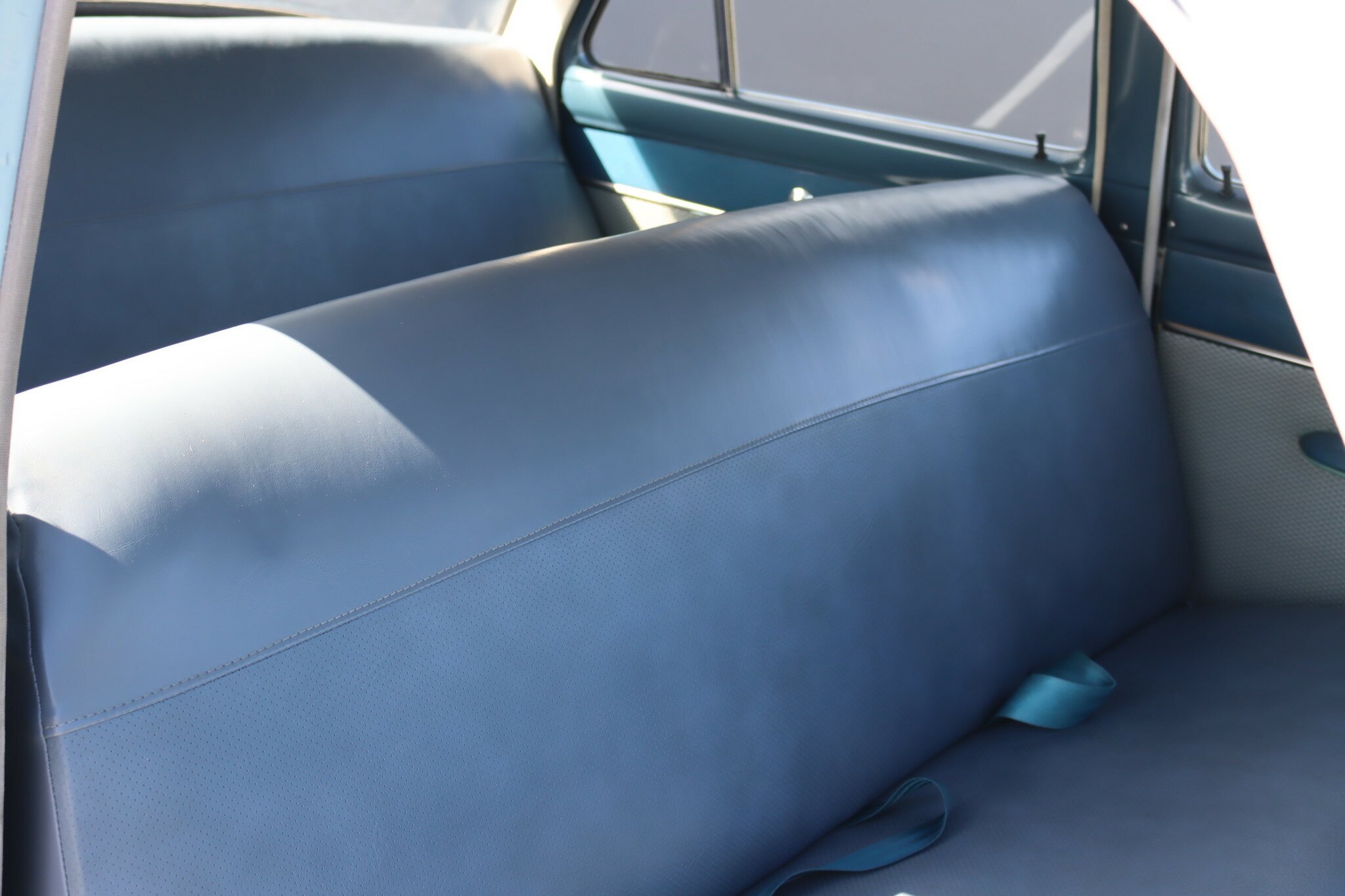 1954 FORD CUSTOMLINE SEDAN