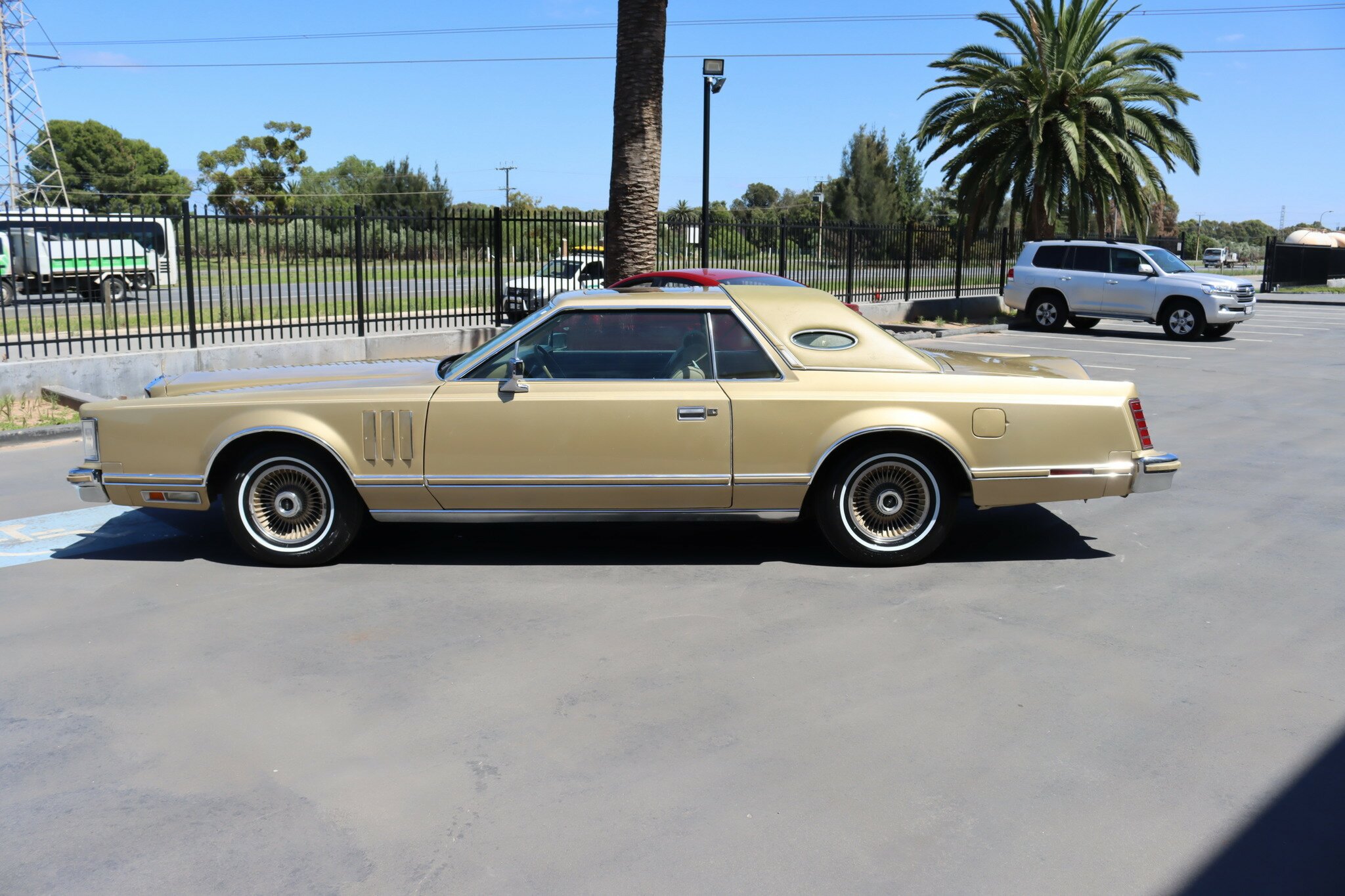1978 LINCOLN CONTINENTAL MARK V COUPE