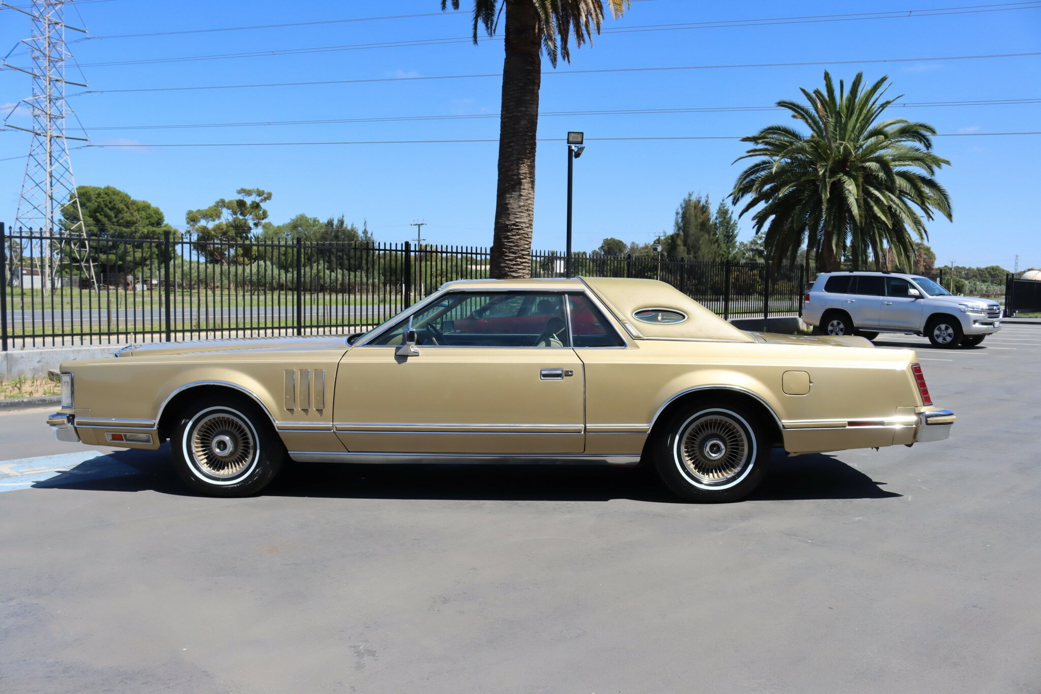 1978 LINCOLN CONTINENTAL MARK V COUPE