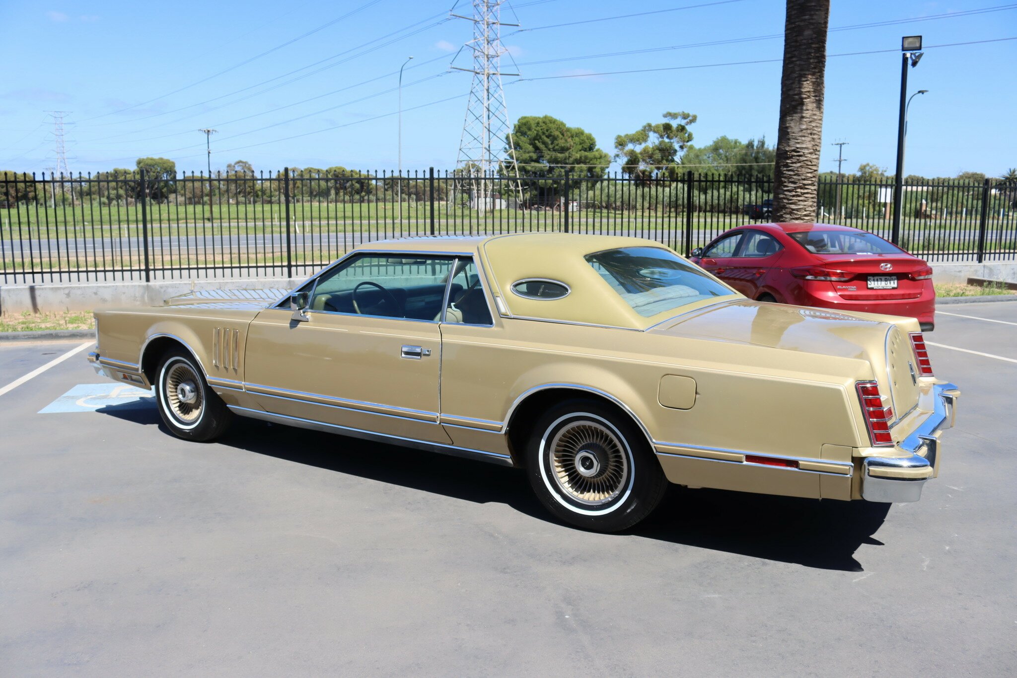 1978 LINCOLN CONTINENTAL MARK V COUPE