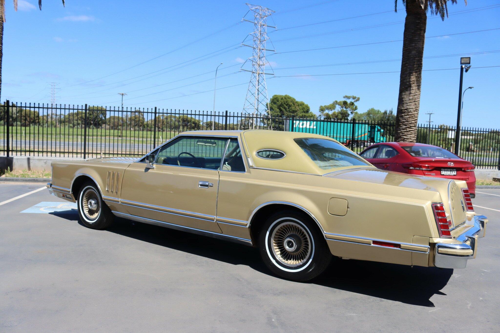 1978 LINCOLN CONTINENTAL MARK V COUPE