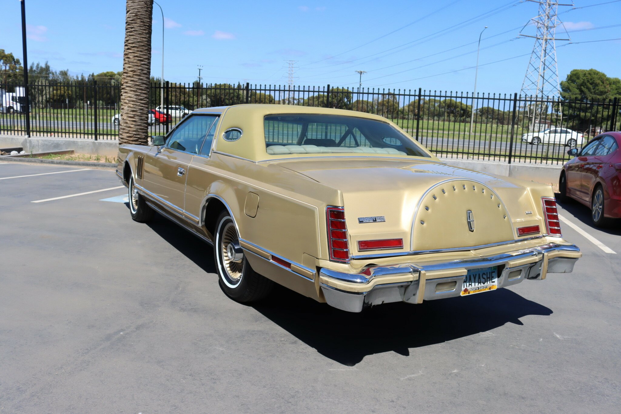 1978 LINCOLN CONTINENTAL MARK V COUPE