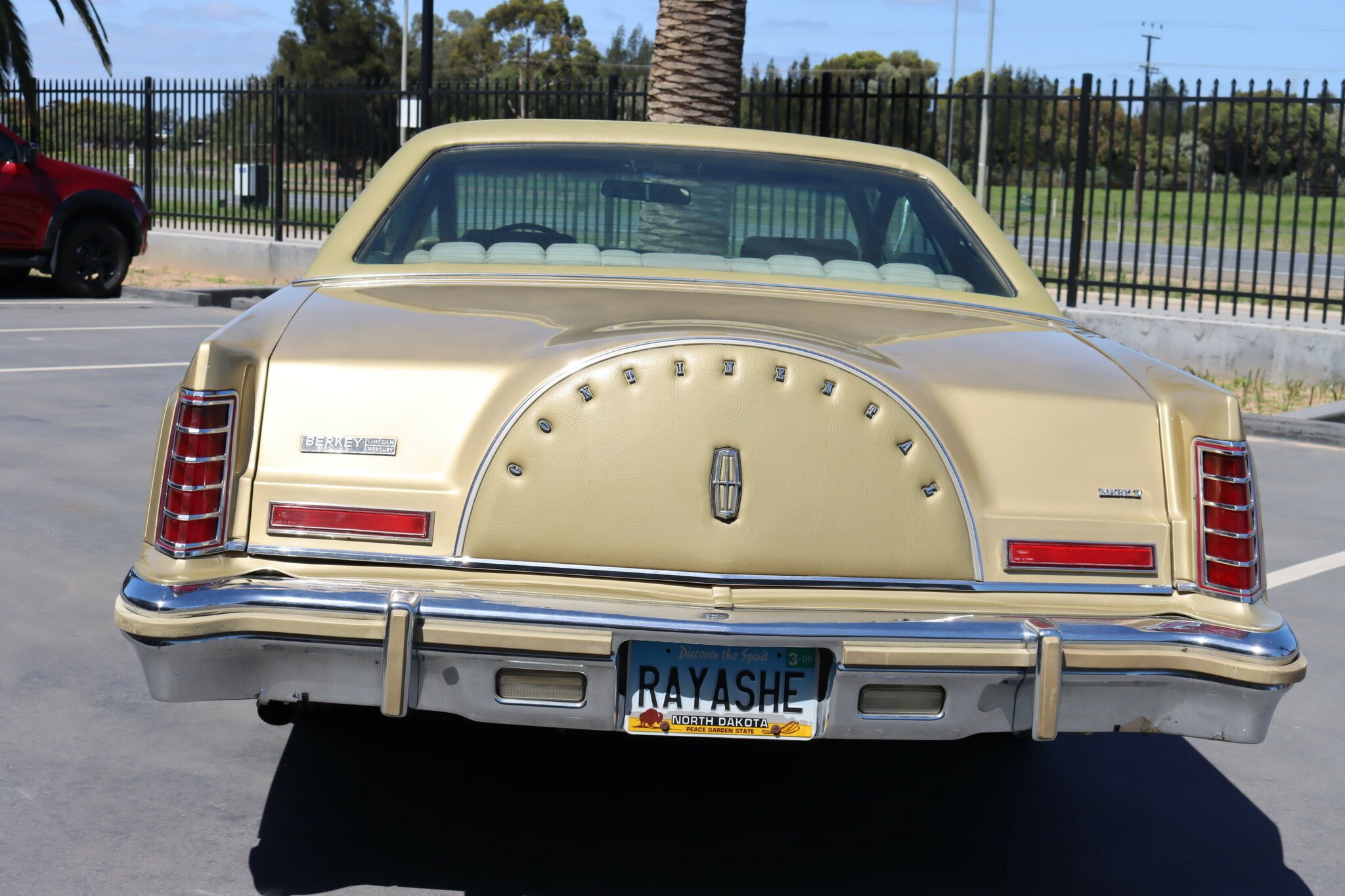 1978 LINCOLN CONTINENTAL MARK V COUPE