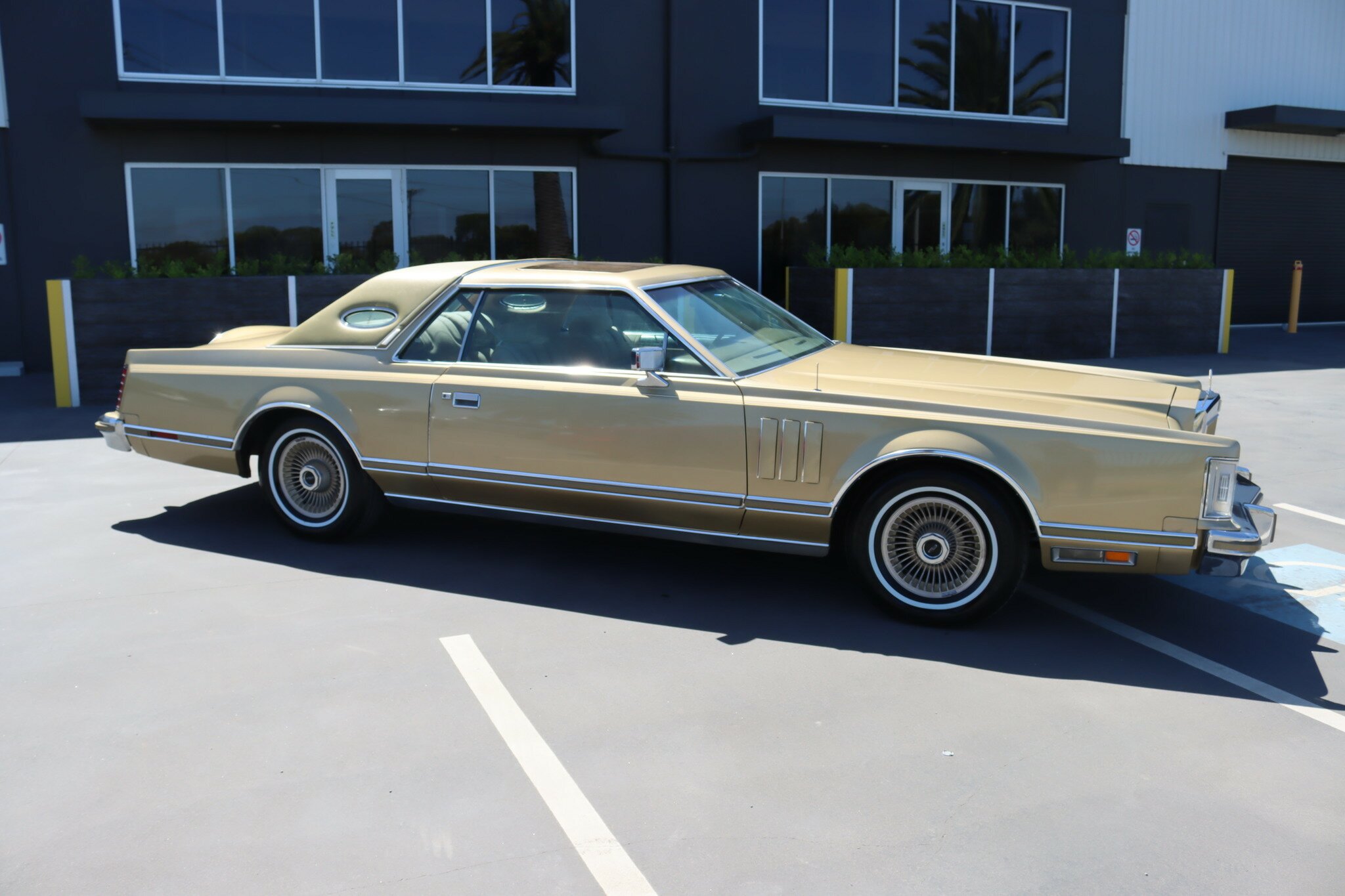 1978 LINCOLN CONTINENTAL MARK V COUPE