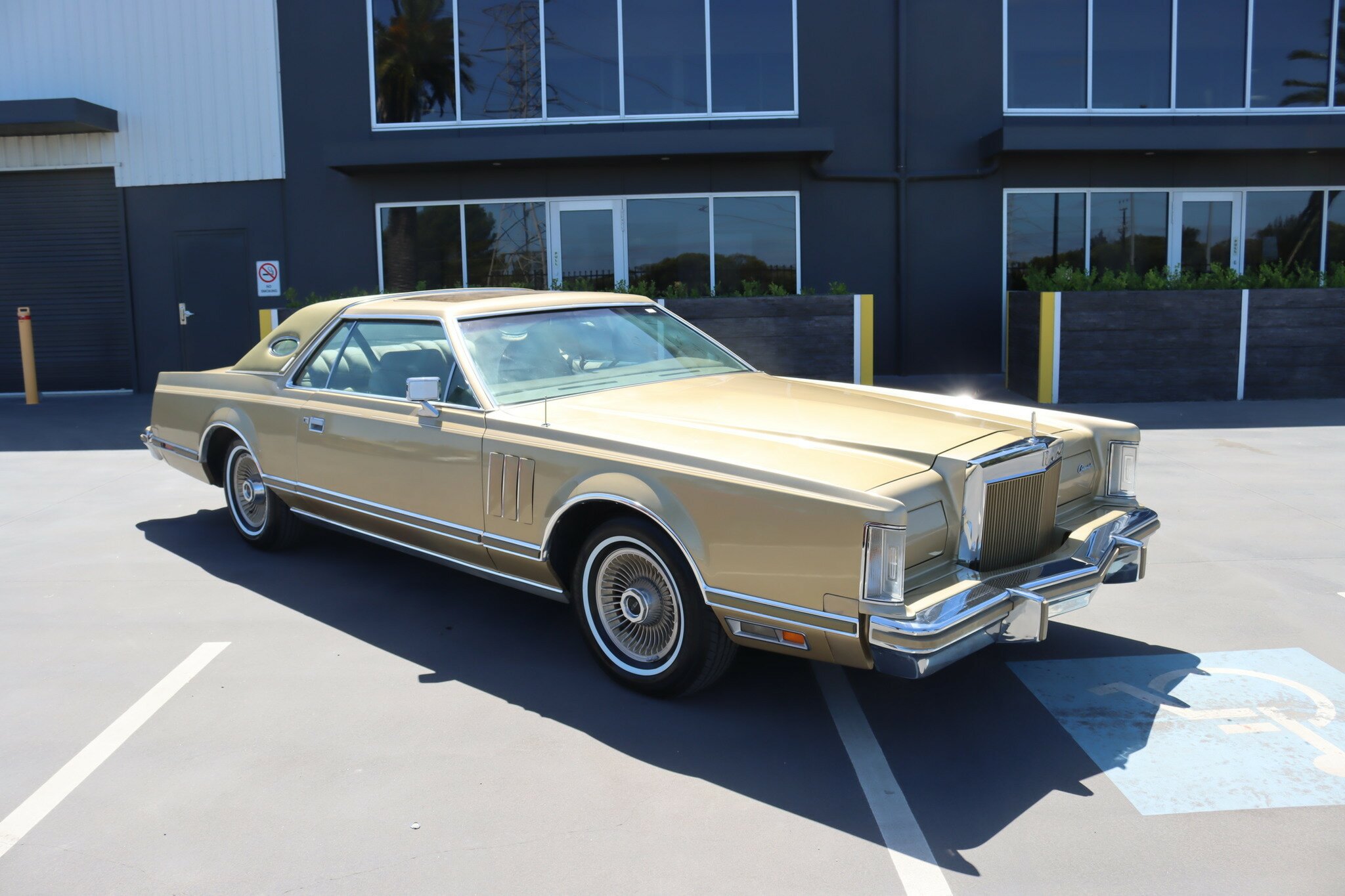 1978 LINCOLN CONTINENTAL MARK V COUPE