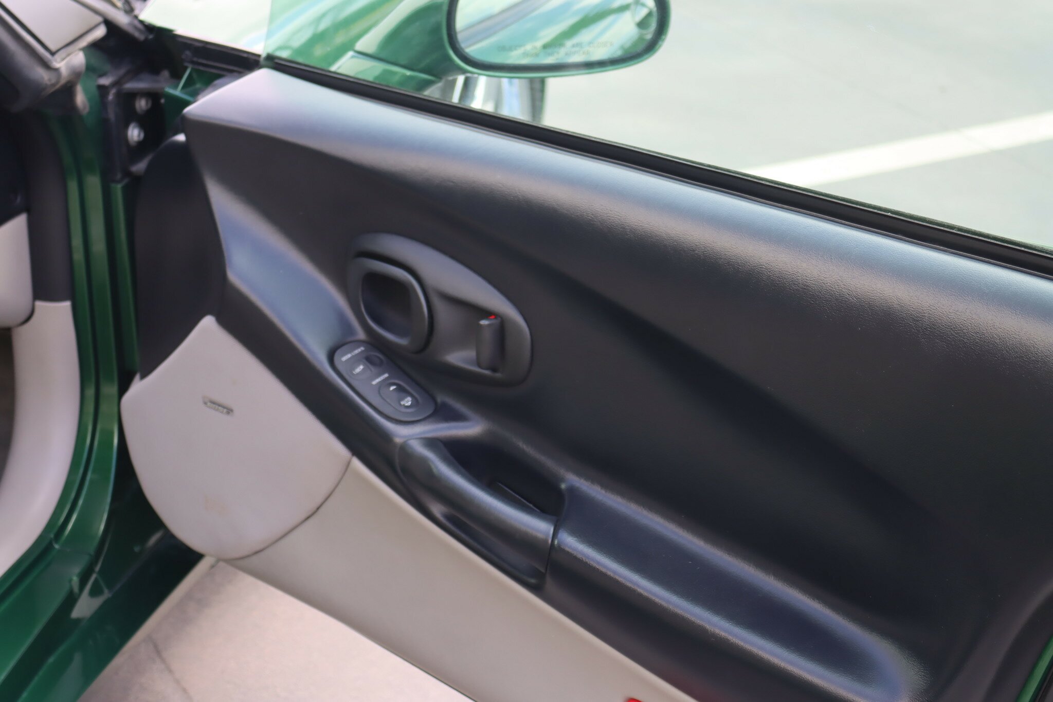 1997 CHEVROLET CORVETTE C5 COUPE