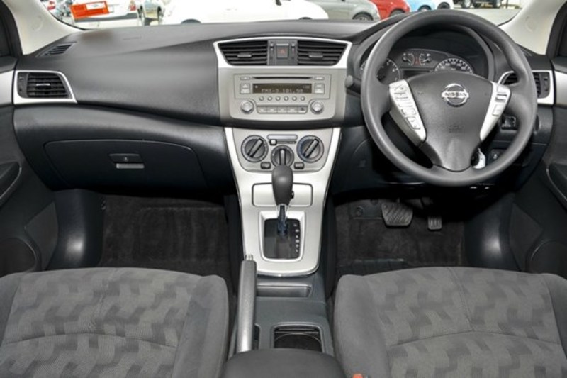 2013 NISSAN PULSAR ST B17