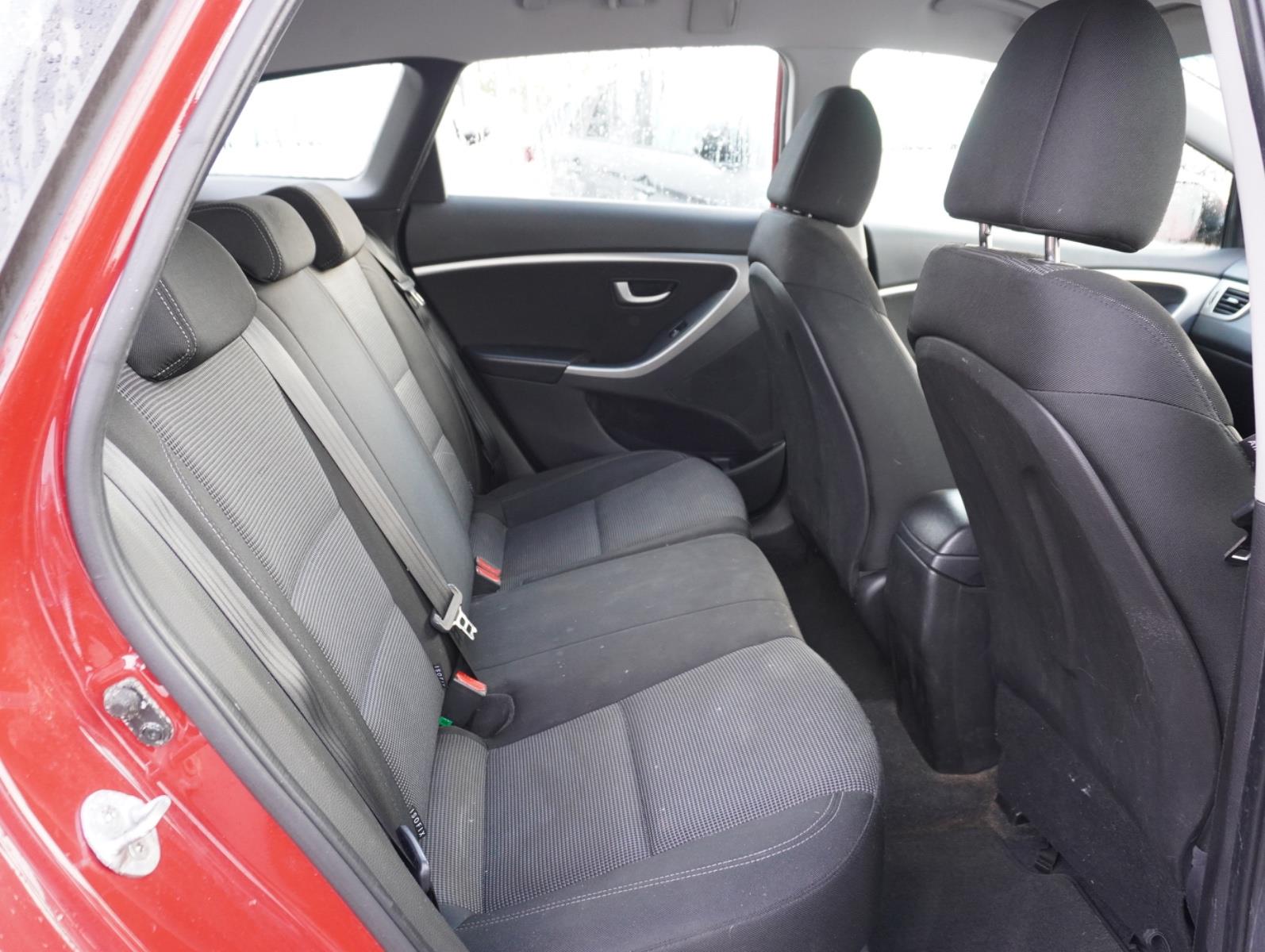 2013 HYUNDAI i30 GD TOURER ACTIVE 1.6 CRDi 6 SP AUTOMATIC 4D WAGON