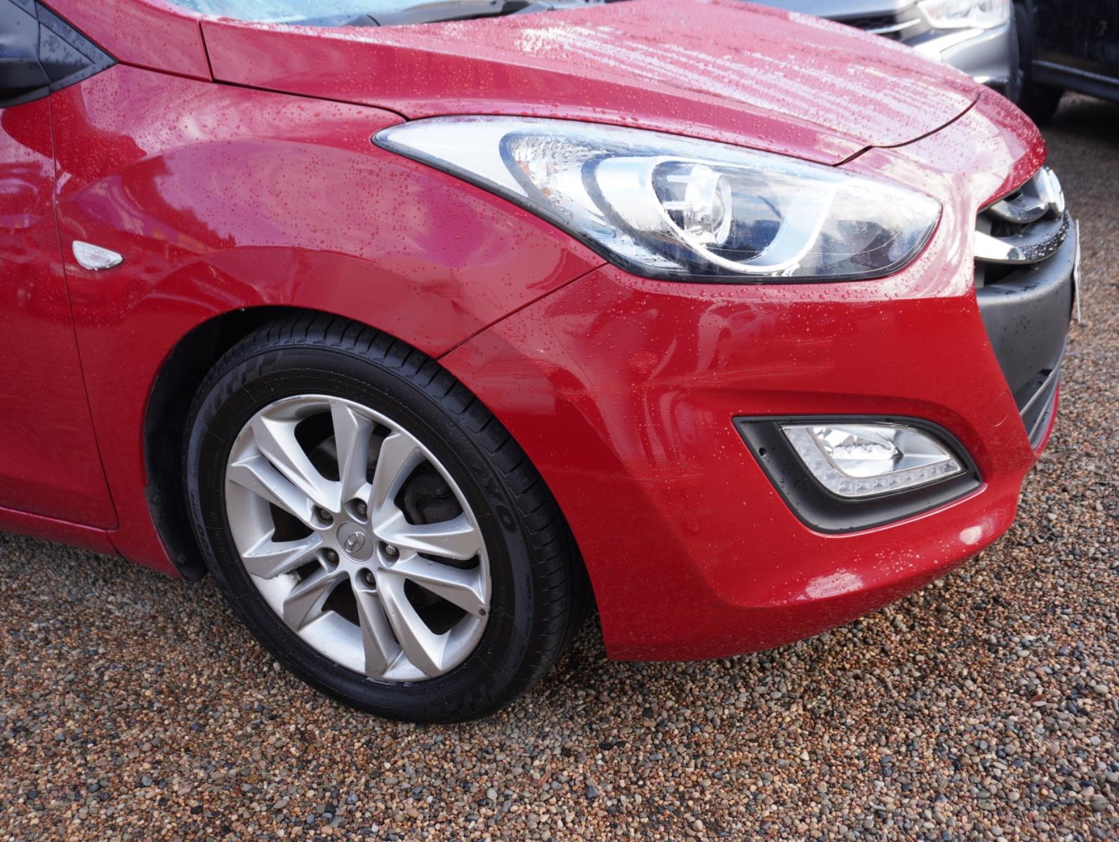 2013 HYUNDAI i30 GD TOURER ACTIVE 1.6 CRDi 6 SP AUTOMATIC 4D WAGON
