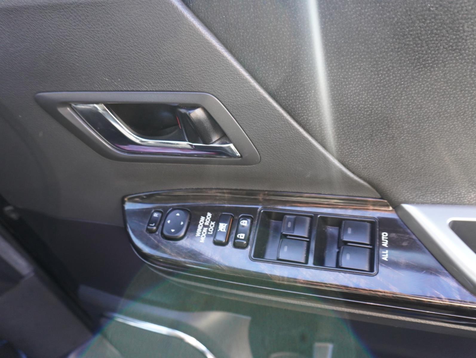 2012 TOYOTA VELLFIRE G EDITION AUTOMATIC WAGON