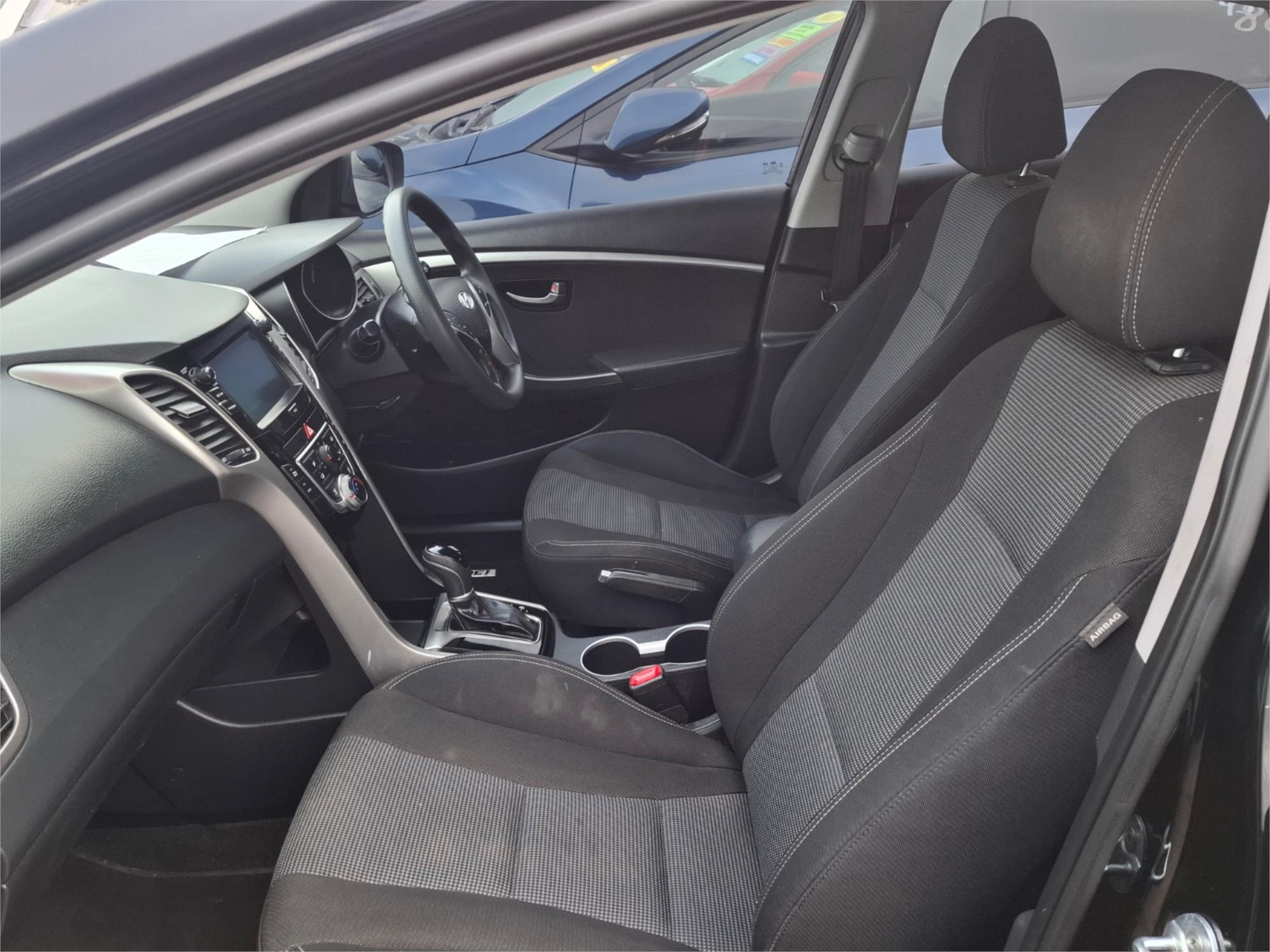 2016 HYUNDAI i30 GD4 SERIES 2 ACTIVE 6 SP AUTOMATIC 5D HATCHBACK