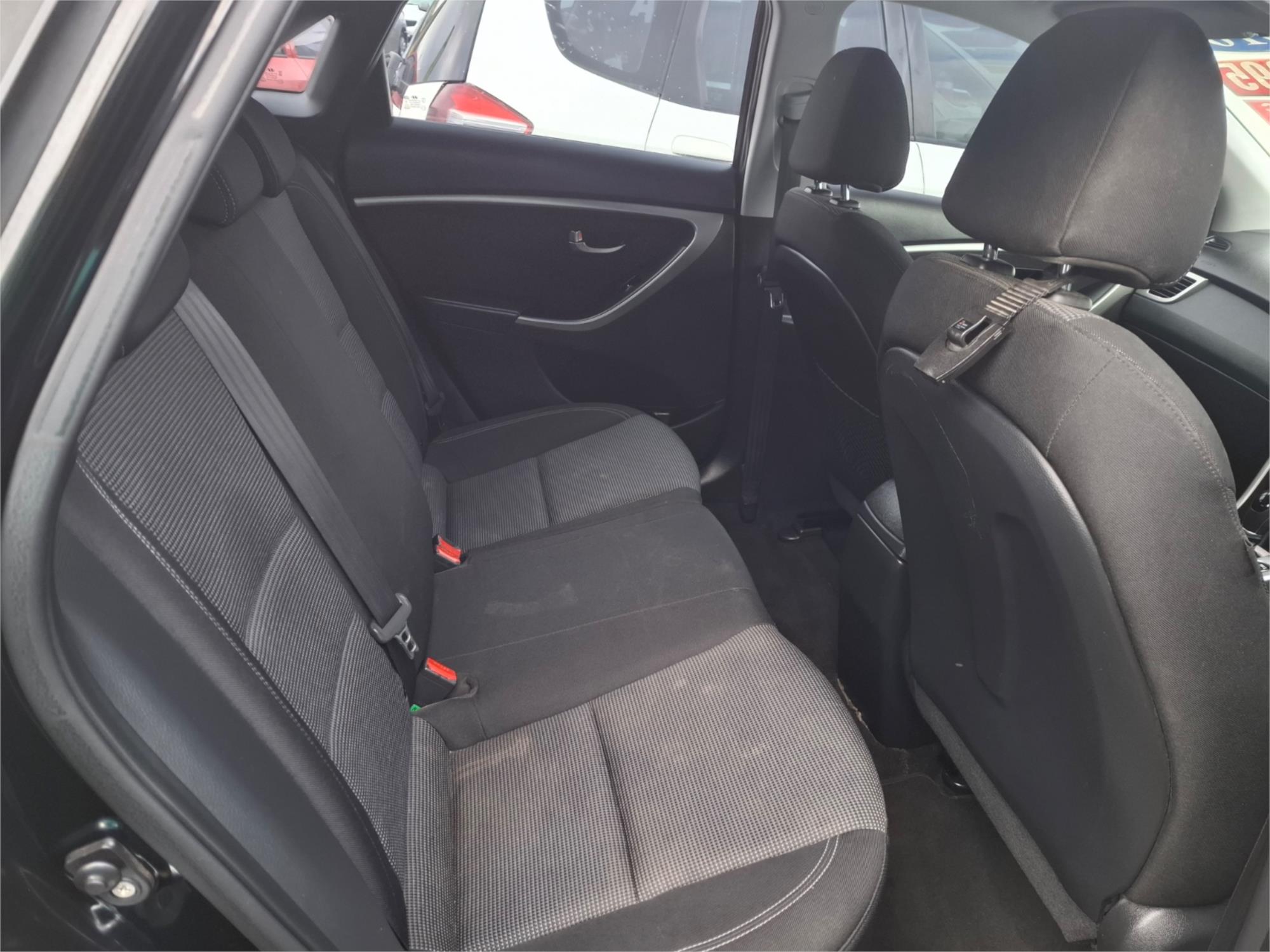 2016 HYUNDAI i30 GD4 SERIES 2 ACTIVE 6 SP AUTOMATIC 5D HATCHBACK