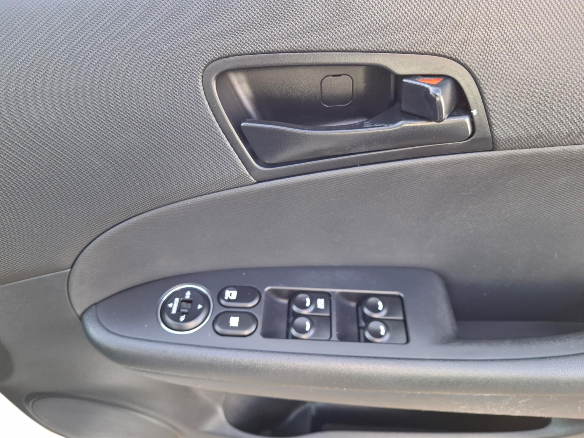 2010 HYUNDAI i30 FD MY10 SX 1.6 CRDi 4 SP AUTOMATIC 5D HATCHBACK
