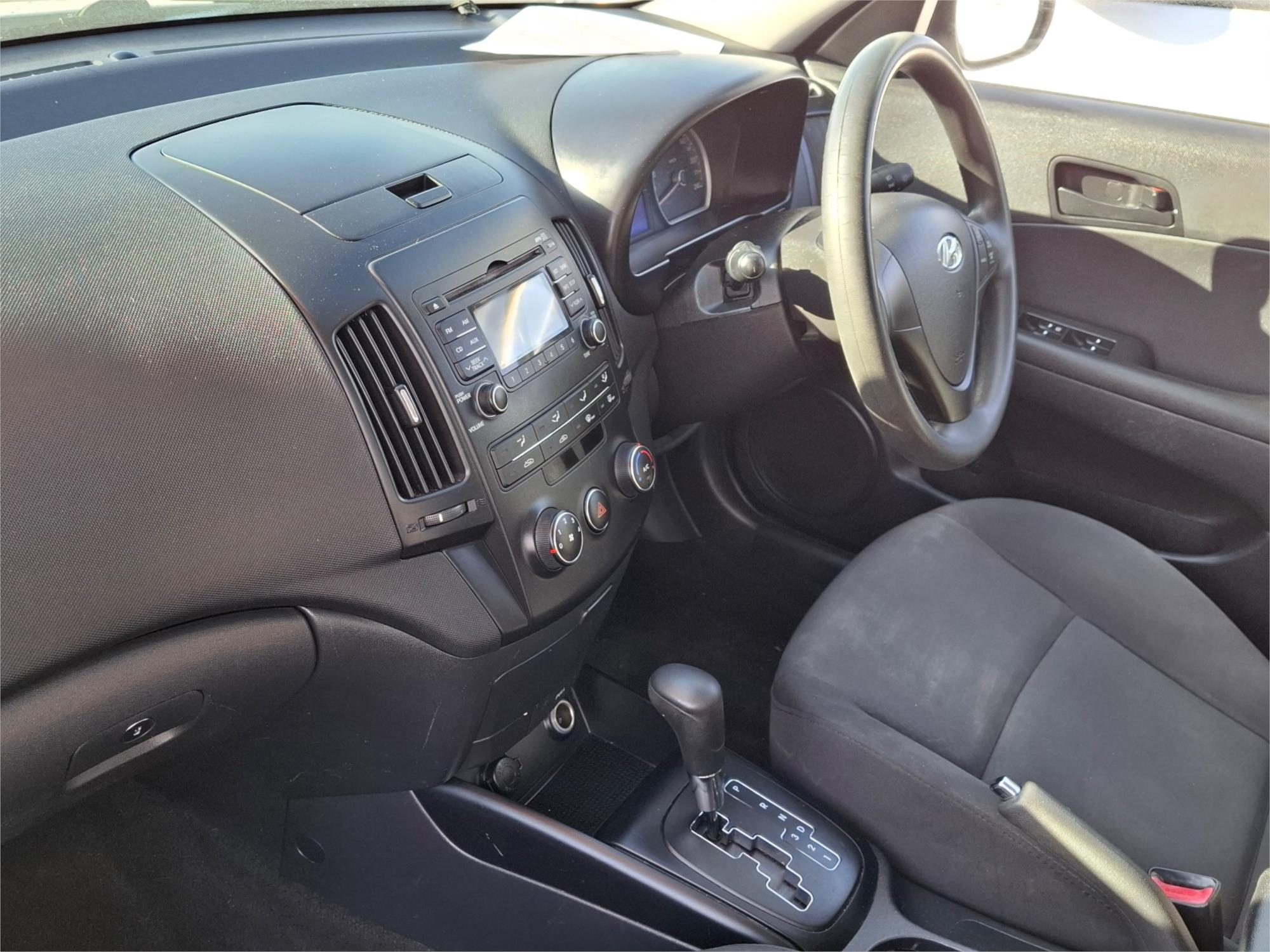 2010 HYUNDAI i30 FD MY10 SX 1.6 CRDi 4 SP AUTOMATIC 5D HATCHBACK