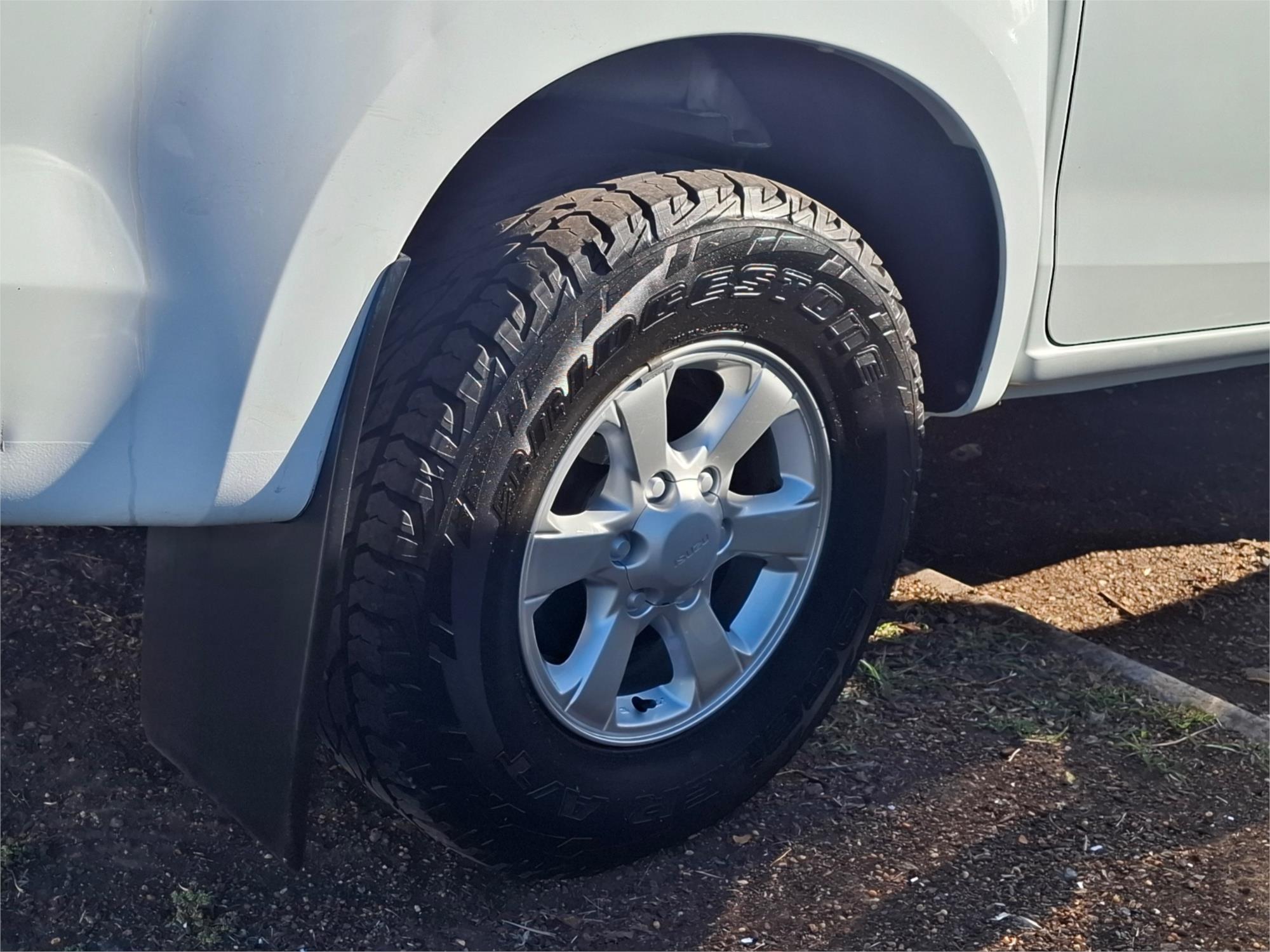 2018 ISUZU D-MAX TF MY17 SX (4x4) 6 SP AUTOMATIC C/CHAS