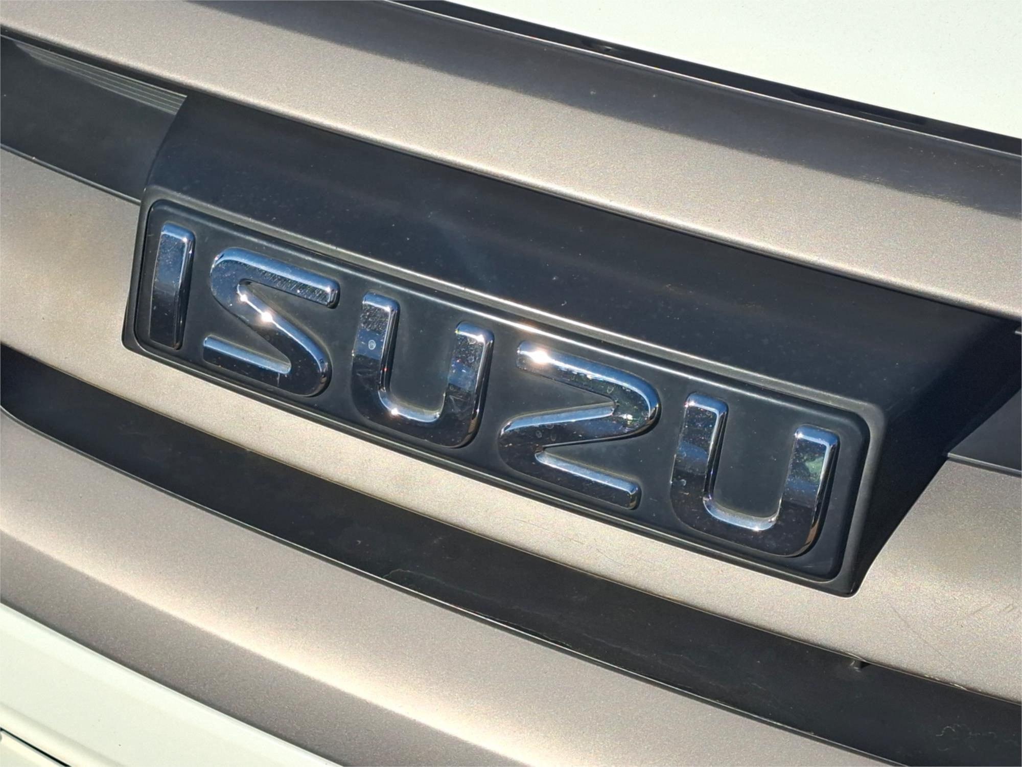 2018 ISUZU D-MAX TF MY17 SX (4x4) 6 SP AUTOMATIC C/CHAS