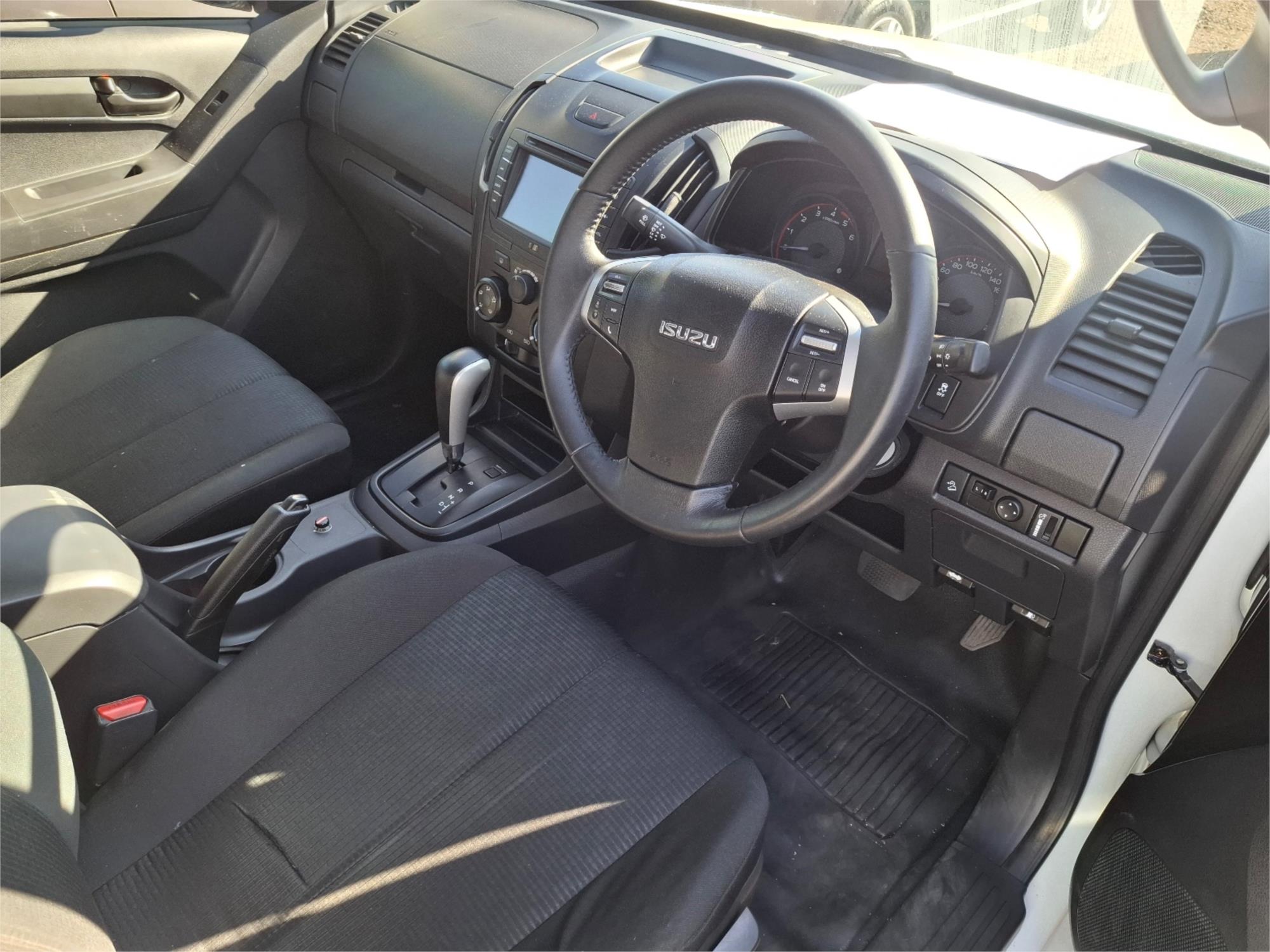 2018 ISUZU D-MAX TF MY17 SX (4x4) 6 SP AUTOMATIC C/CHAS