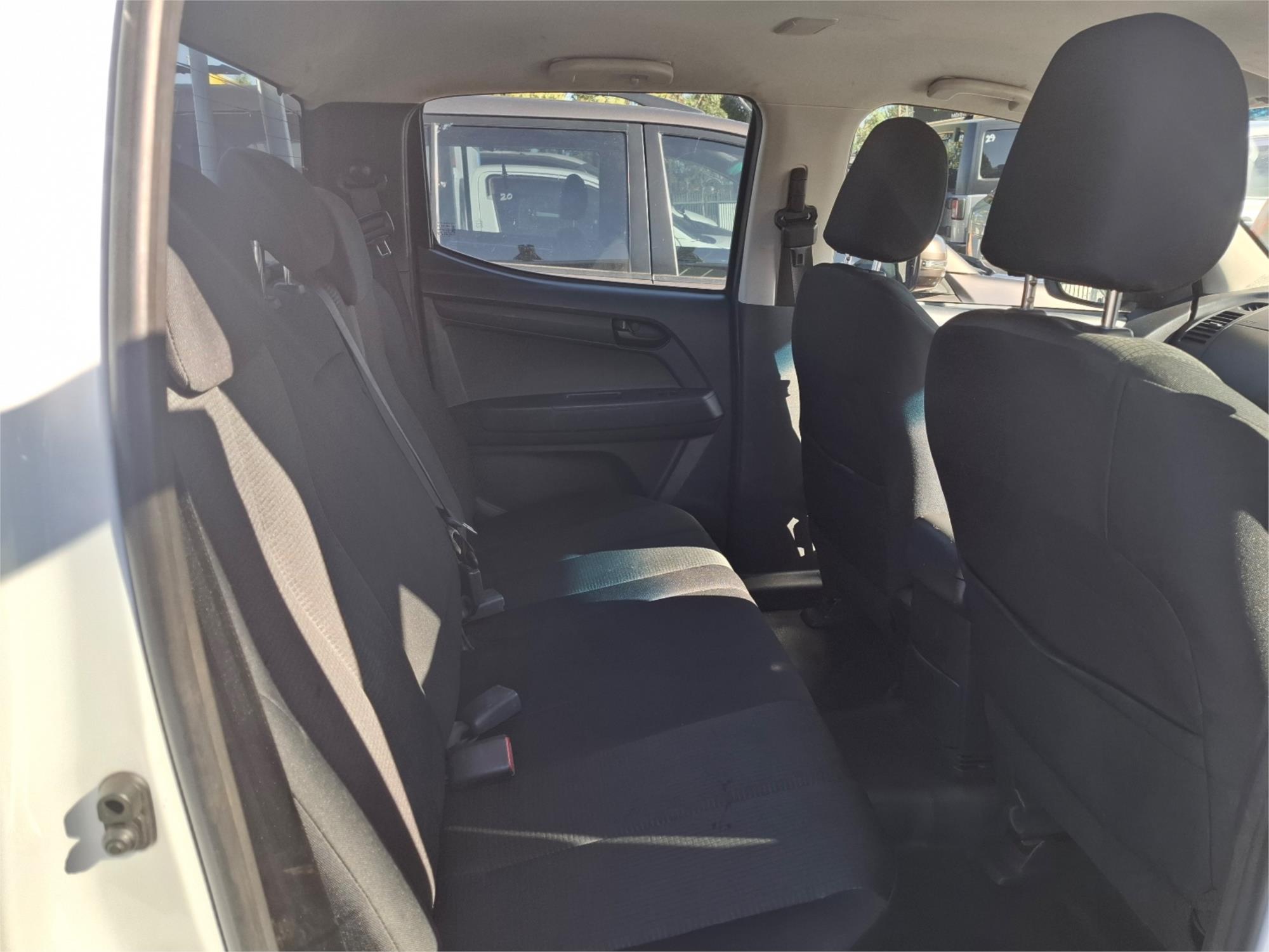 2018 ISUZU D-MAX TF MY17 SX (4x4) 6 SP AUTOMATIC C/CHAS