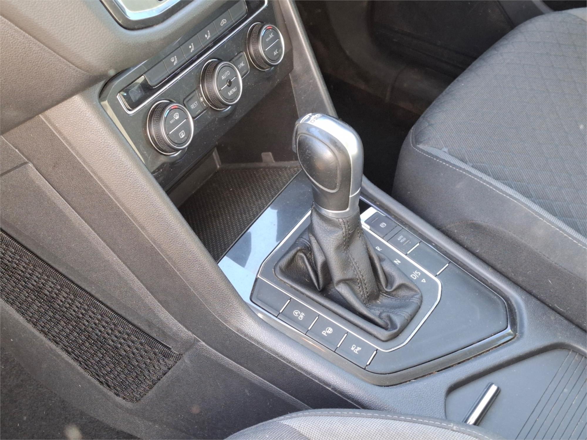 2017 VOLKSWAGEN TIGUAN 5NA 110 TSI TRENDLINE 6 SP AUTO DIRECT SHIFT 4D WAGON