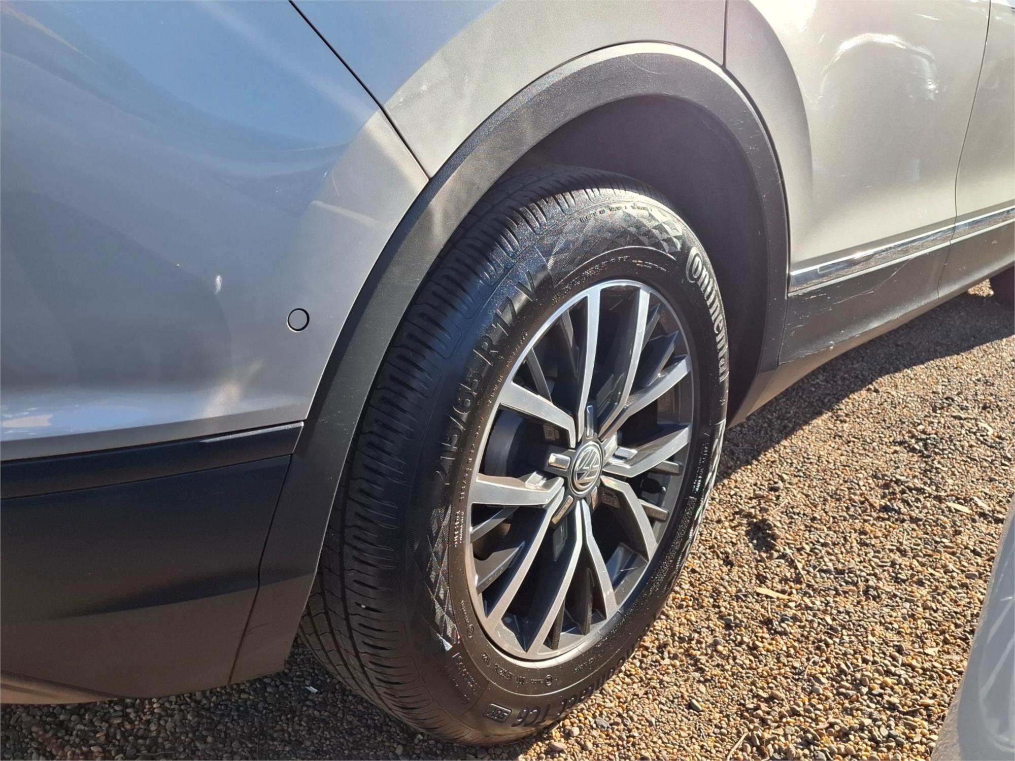2017 VOLKSWAGEN TIGUAN 5NA 110 TSI TRENDLINE 6 SP AUTO DIRECT SHIFT 4D WAGON