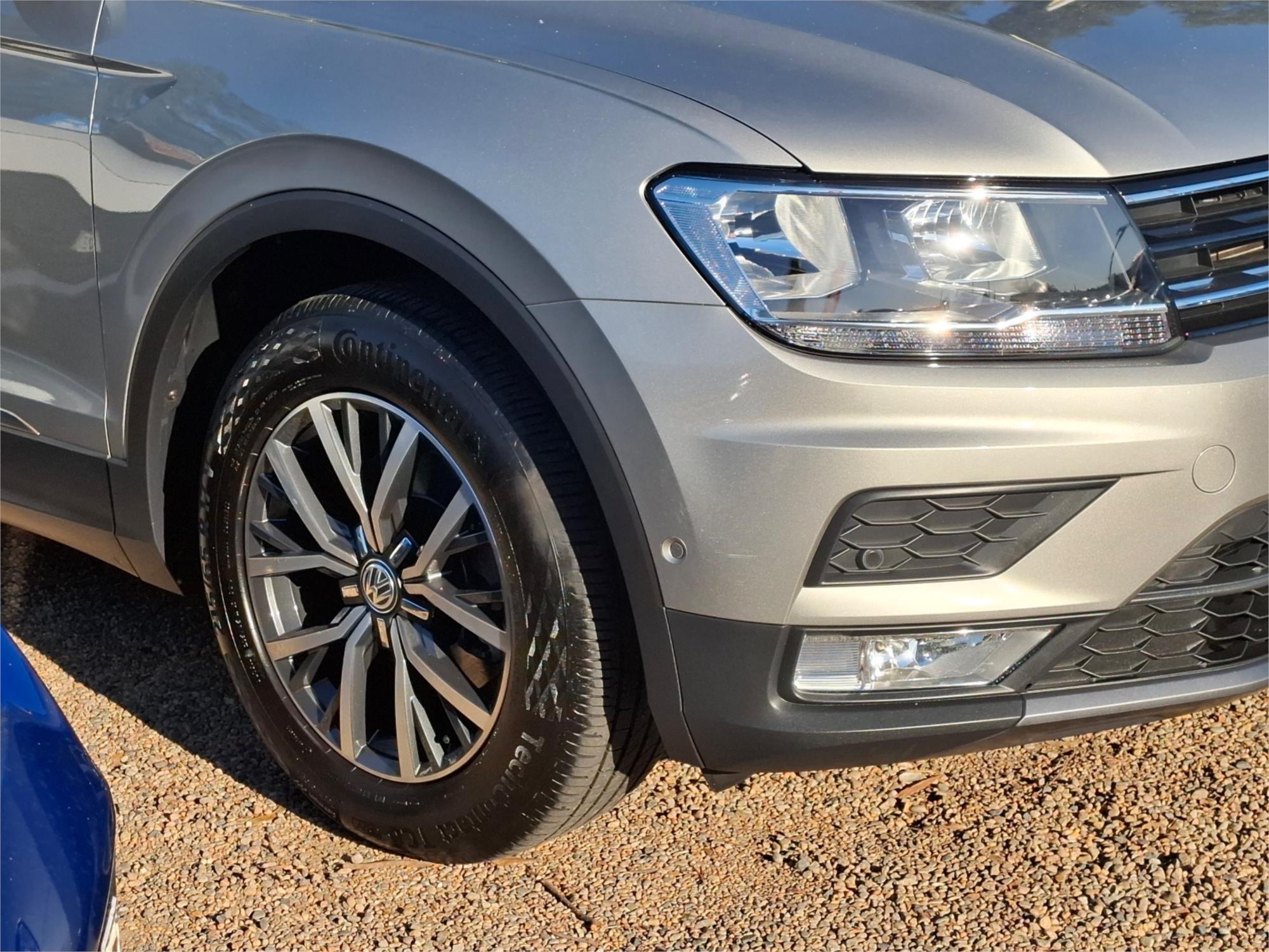 2017 VOLKSWAGEN TIGUAN 5NA 110 TSI TRENDLINE 6 SP AUTO DIRECT SHIFT 4D WAGON