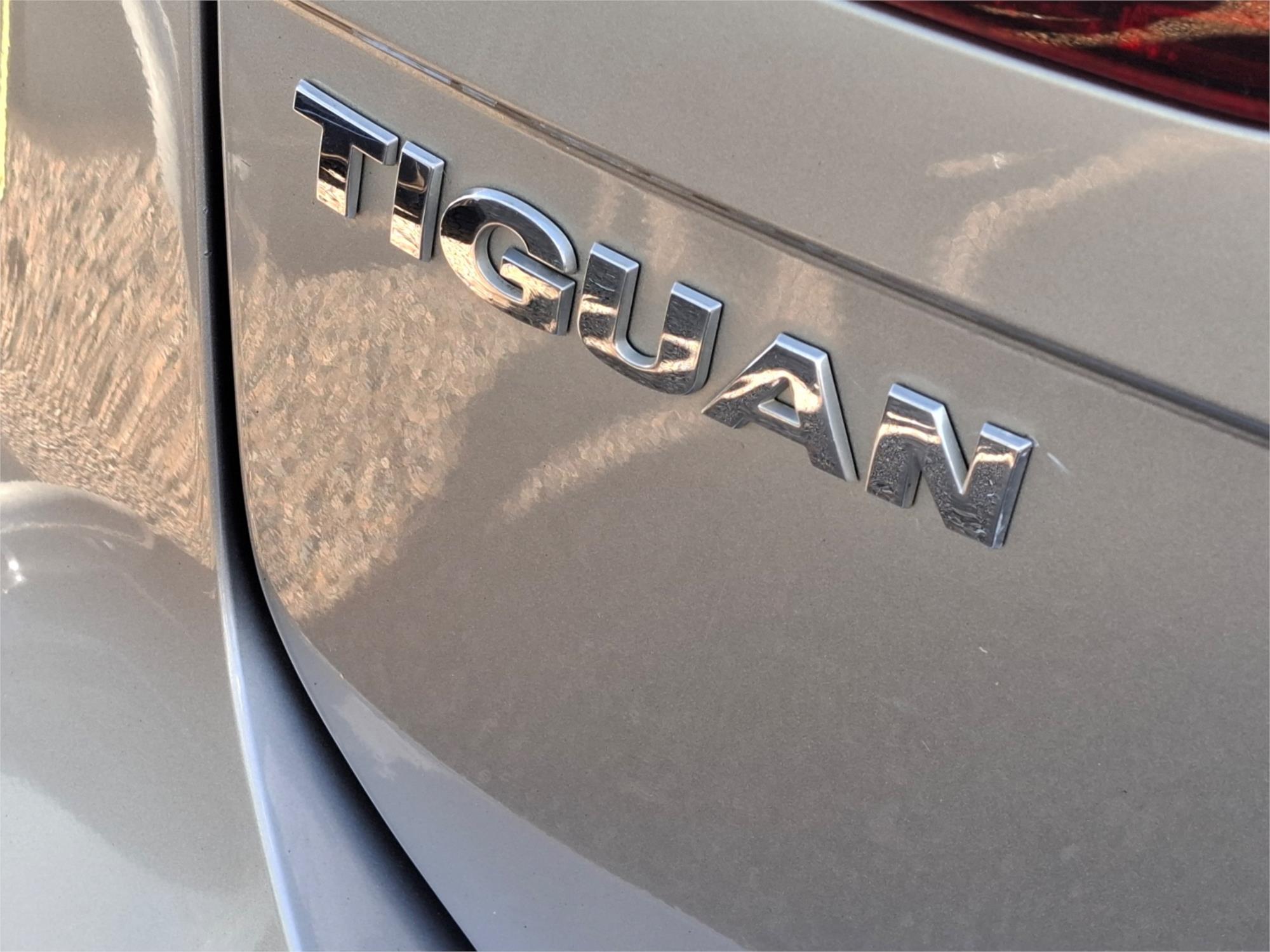 2017 VOLKSWAGEN TIGUAN 5NA 110 TSI TRENDLINE 6 SP AUTO DIRECT SHIFT 4D WAGON