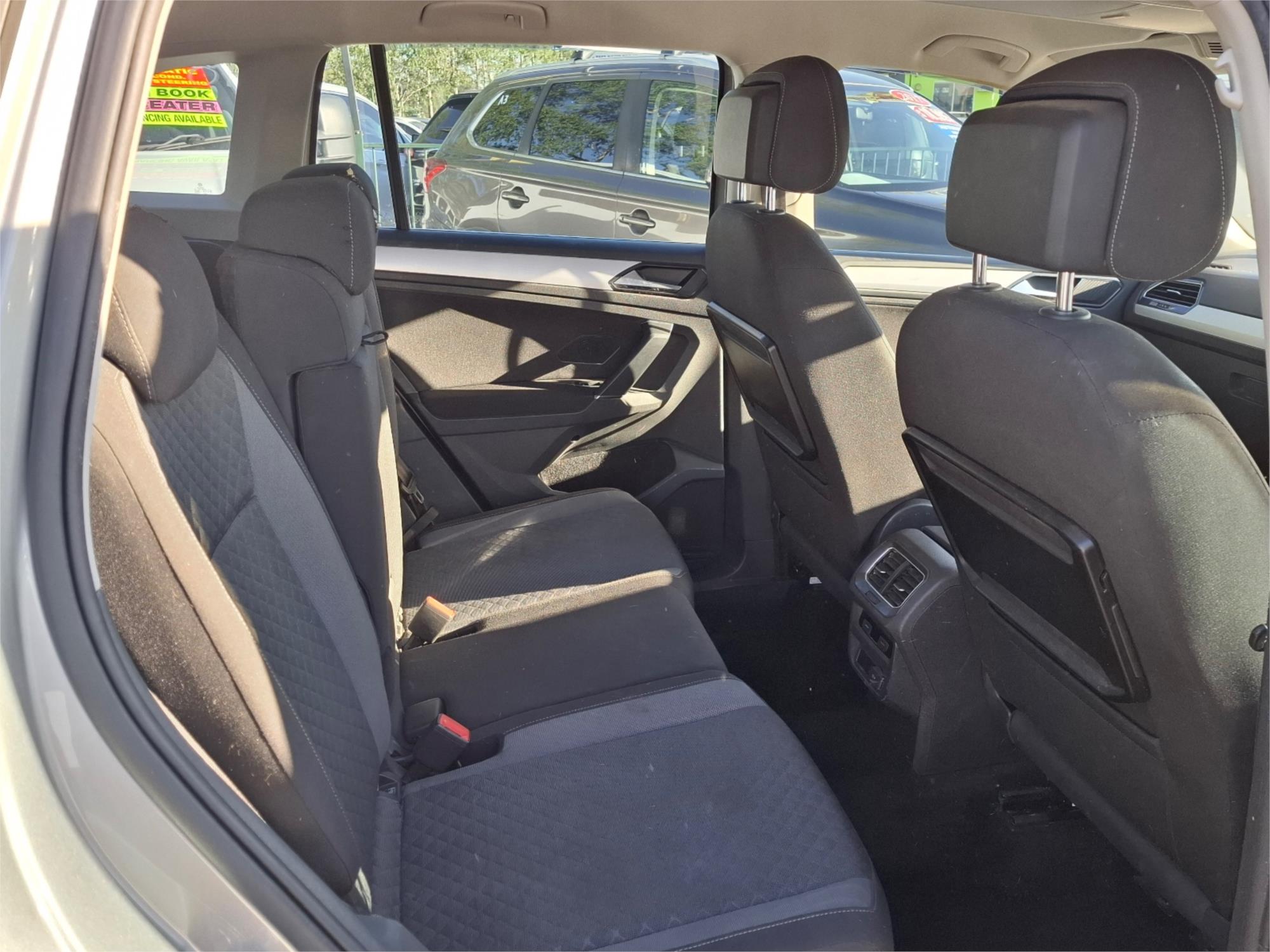 2017 VOLKSWAGEN TIGUAN 5NA 110 TSI TRENDLINE 6 SP AUTO DIRECT SHIFT 4D WAGON