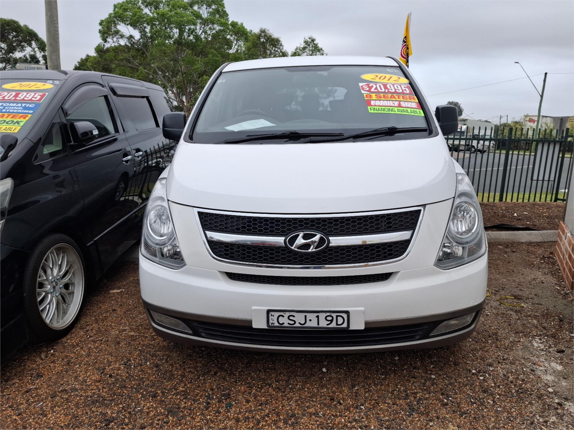 2012 HYUNDAI iMAX TQ-W AUTOMATIC VAN