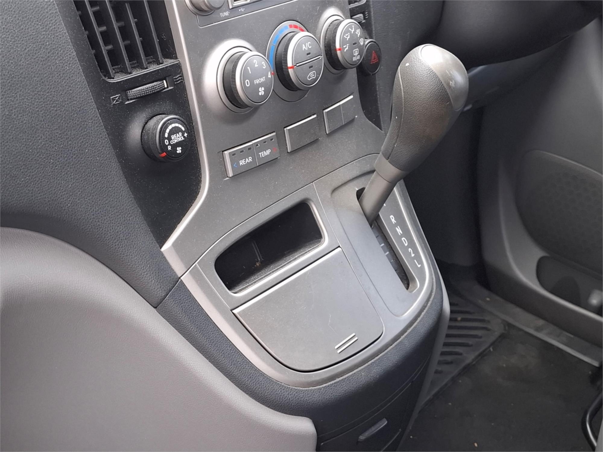 2012 HYUNDAI iMAX TQ-W AUTOMATIC VAN