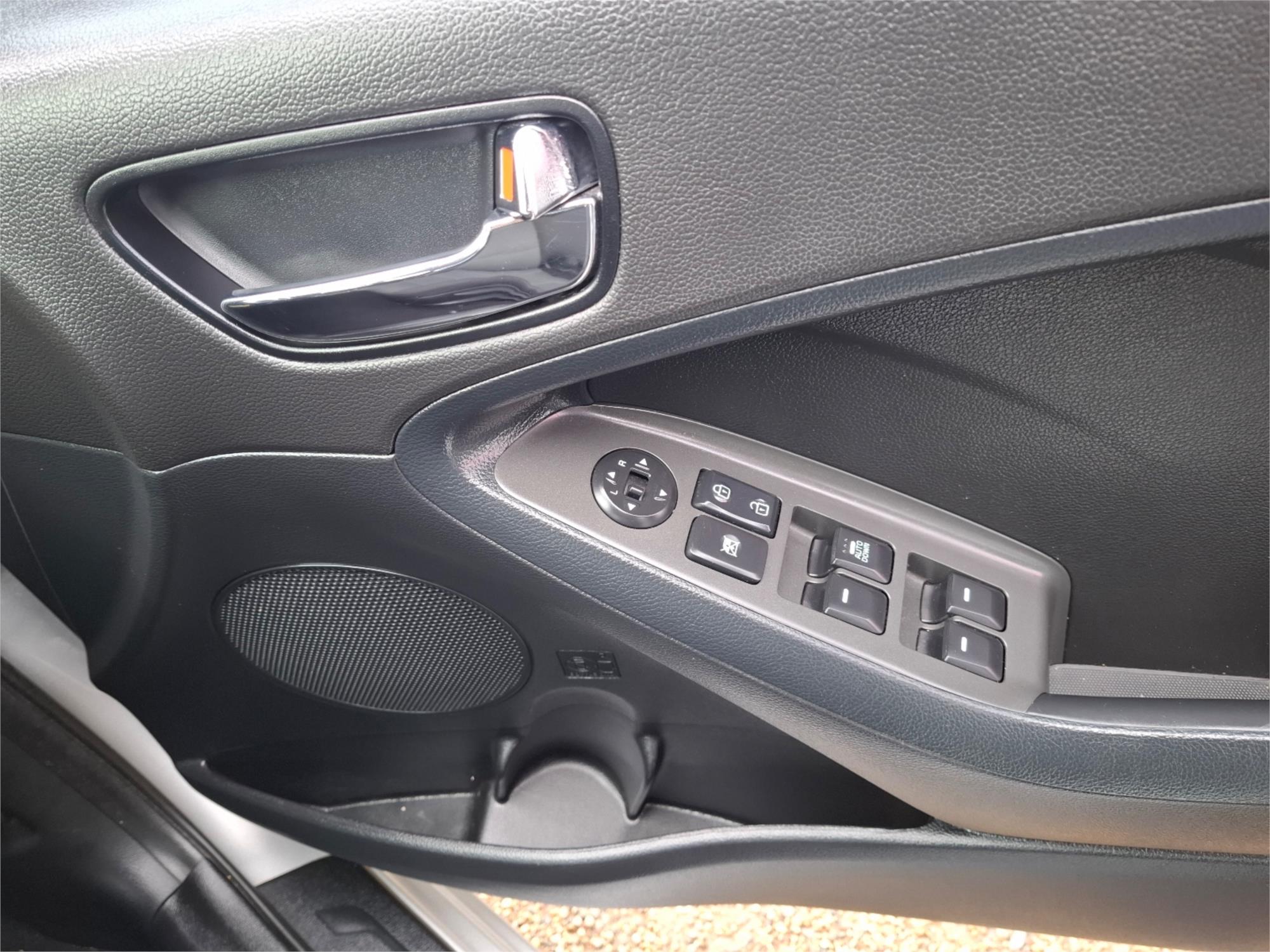 2017 KIA CERATO YD MY17 S 6 SP AUTO SEQ SPORTSHIFT 5D HATCHBACK