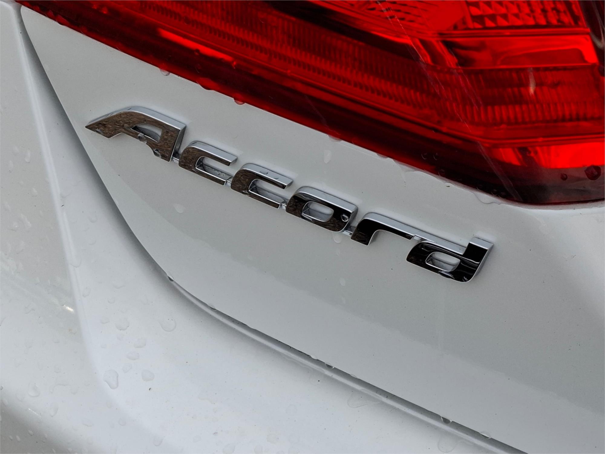 2013 HONDA ACCORD 60 VTi-S 5 SP AUTOMATIC 4D SEDAN