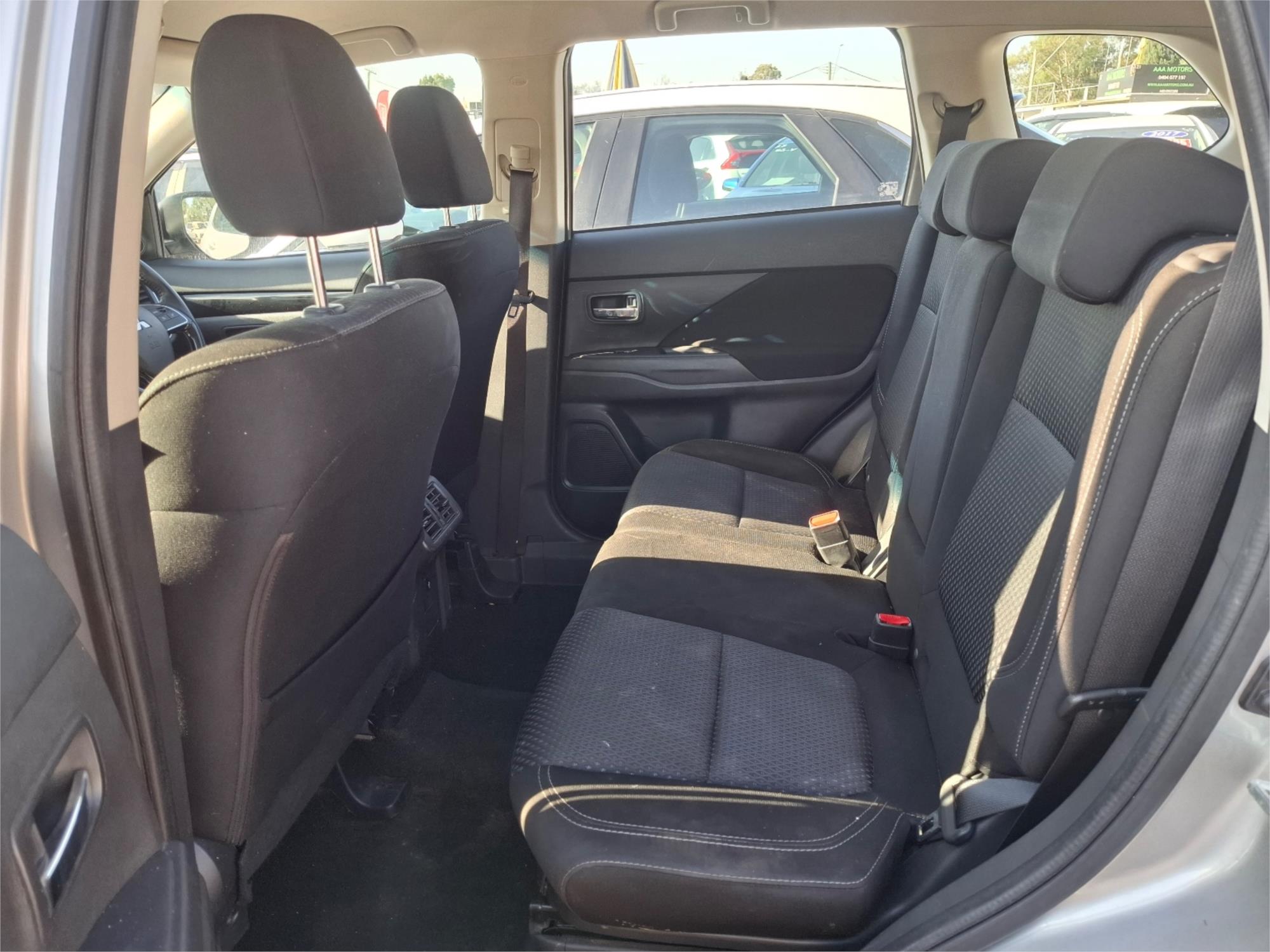 2019 MITSUBISHI OUTLANDER ZL MY19 ES 7 SEAT (2WD) CONTINUOUS VARIABLE 4D WAGON