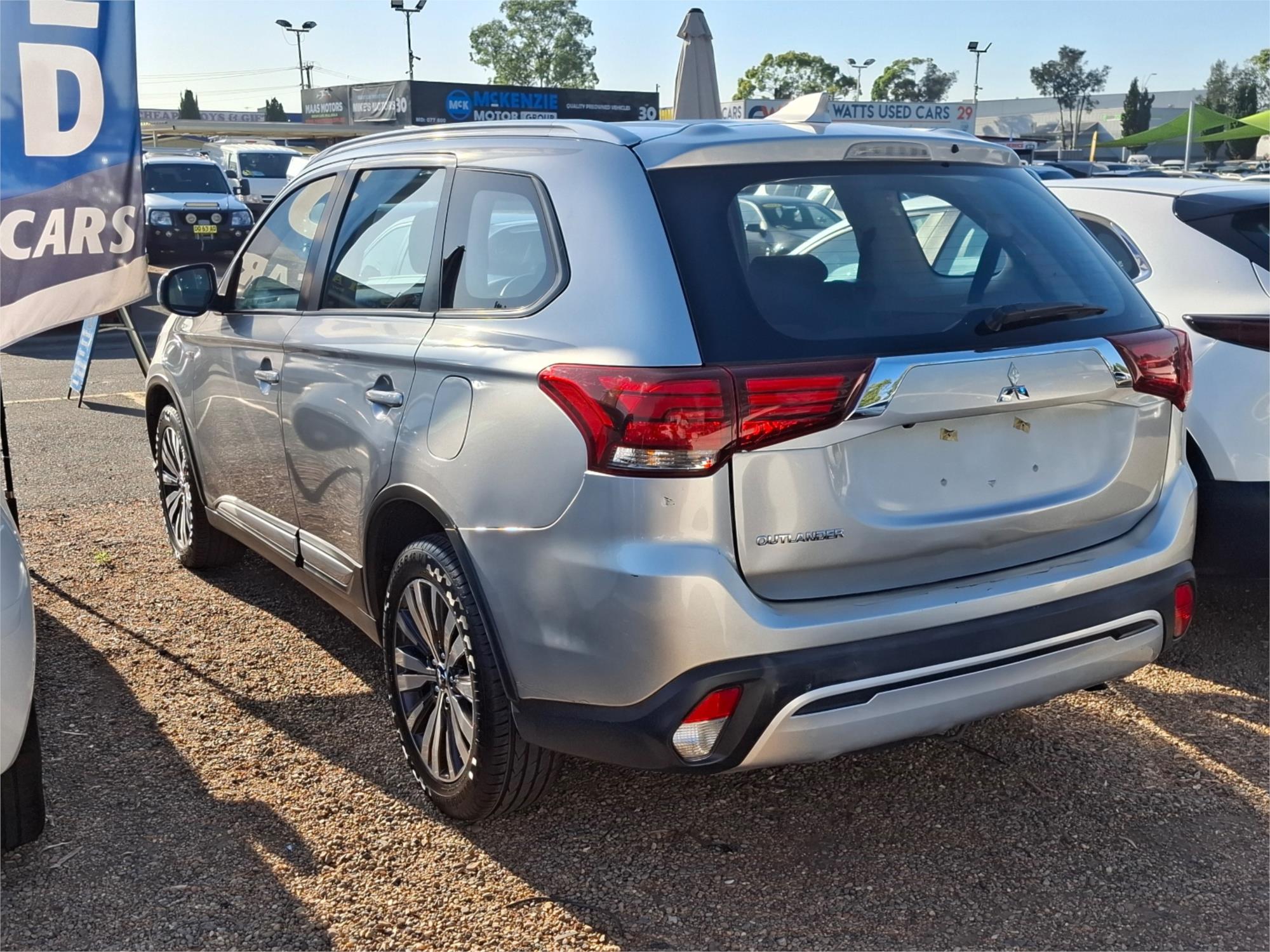 2019 MITSUBISHI OUTLANDER ZL MY19 ES 7 SEAT (2WD) CONTINUOUS VARIABLE 4D WAGON