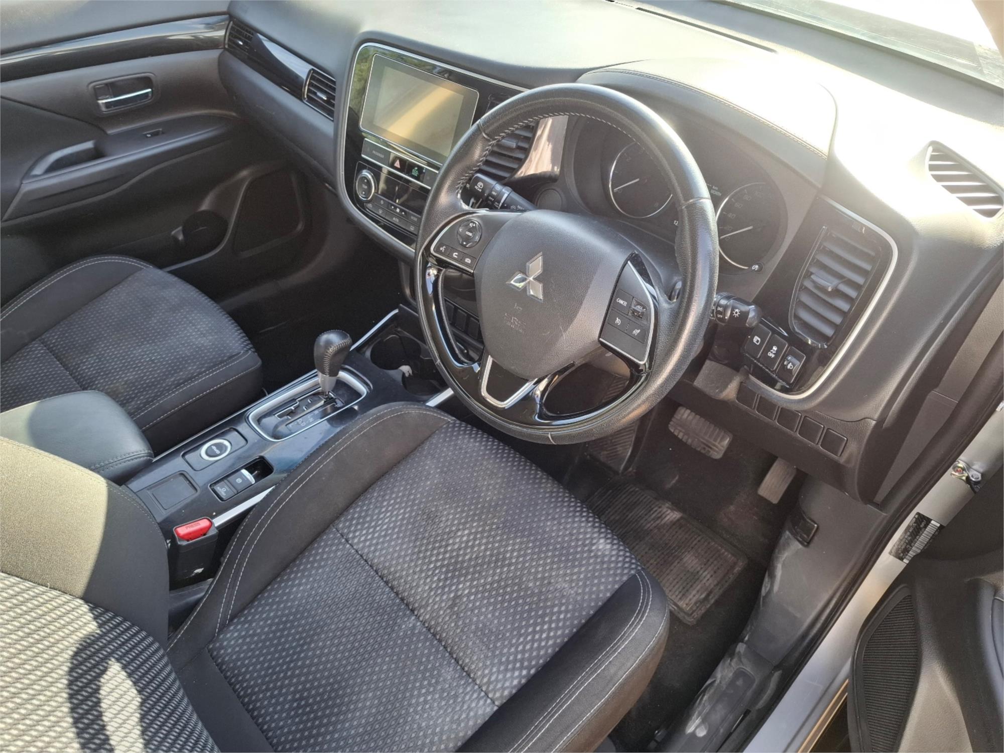 2019 MITSUBISHI OUTLANDER ZL MY19 ES 7 SEAT (2WD) CONTINUOUS VARIABLE 4D WAGON