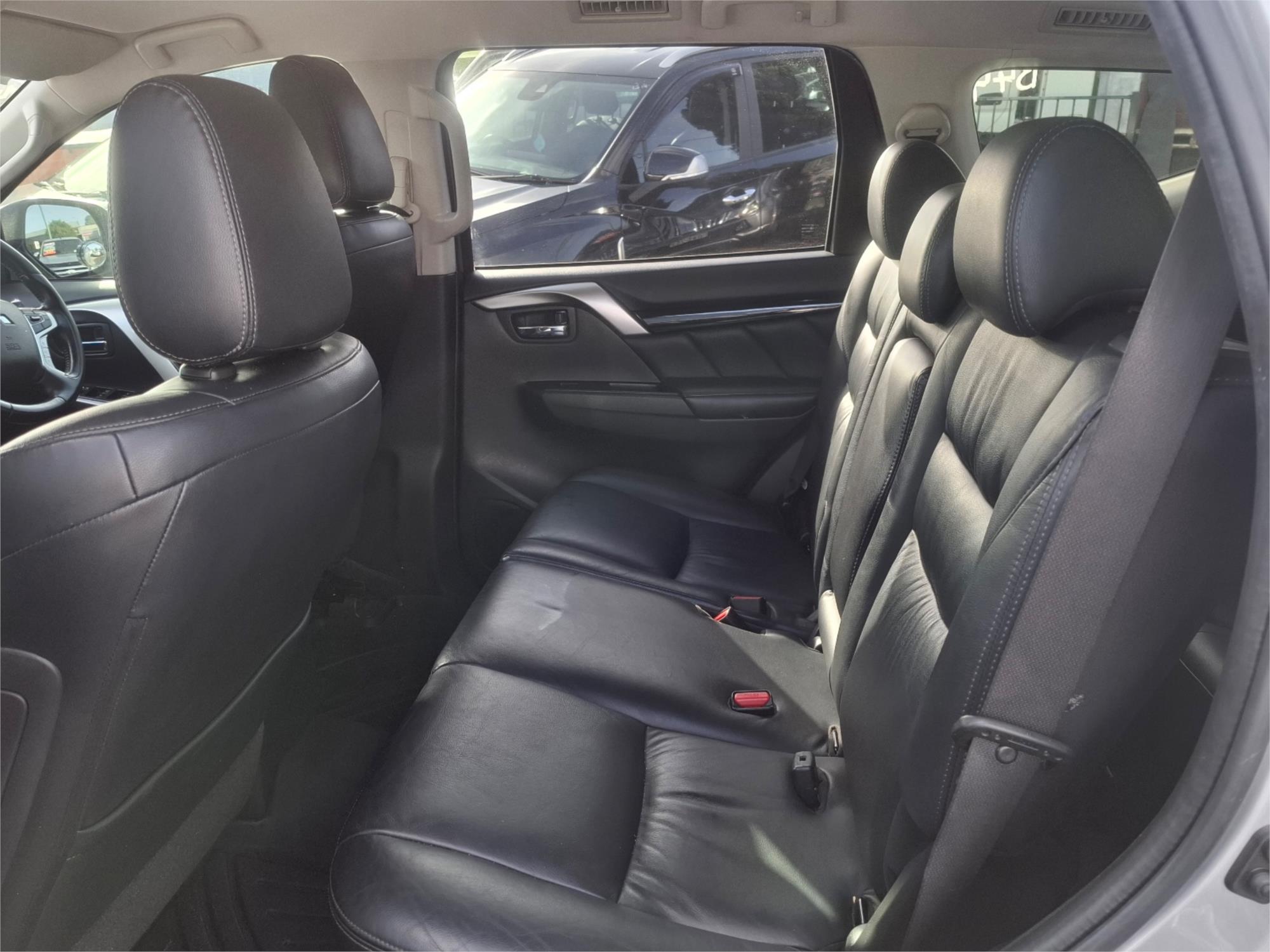 2017 MITSUBISHI PAJERO SPORT MY17 EXCEED (4x4) 7 SEAT 8 SP AUTOMATIC 4D WAGON