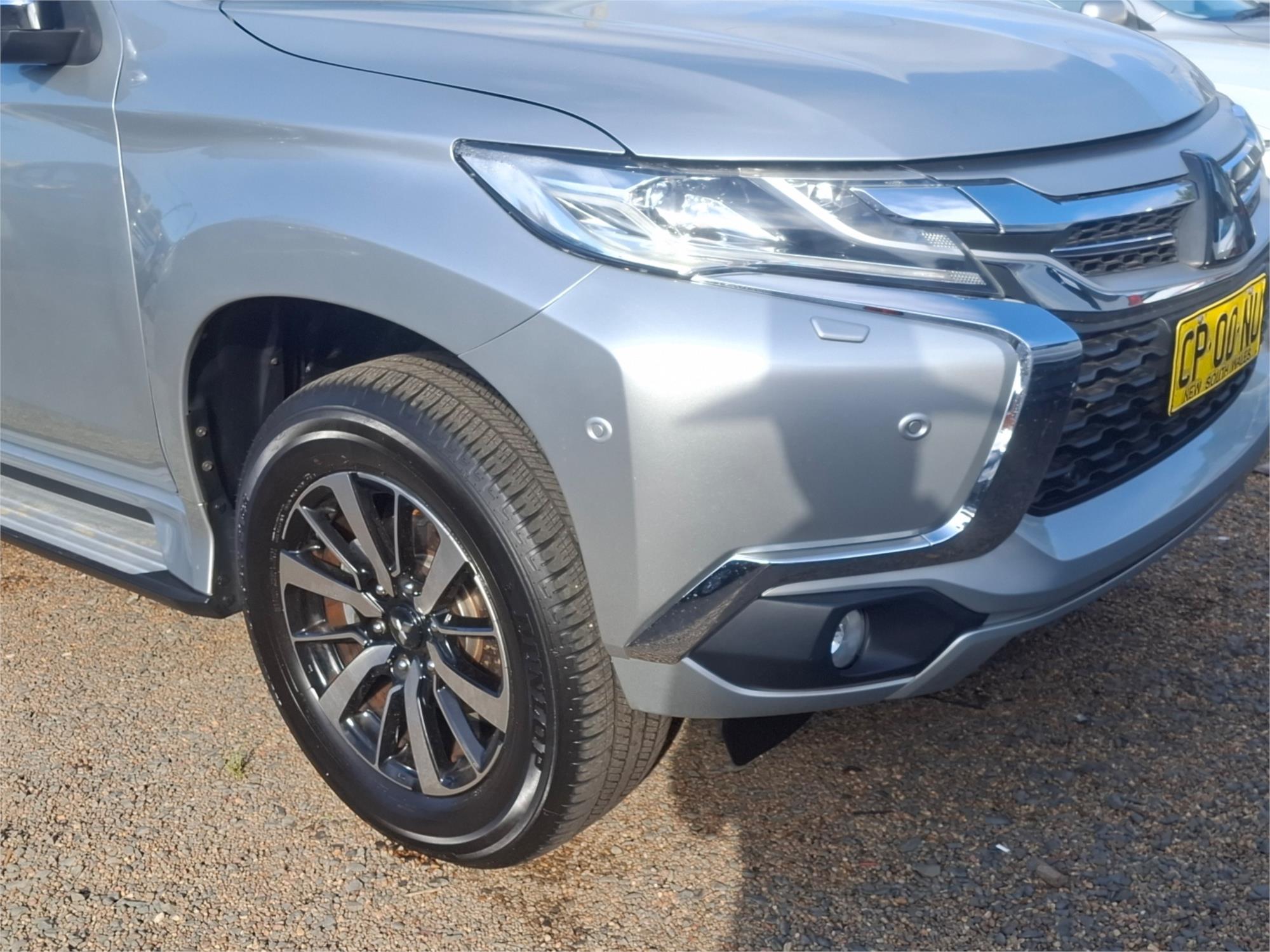 2017 MITSUBISHI PAJERO SPORT MY17 EXCEED (4x4) 7 SEAT 8 SP AUTOMATIC 4D WAGON