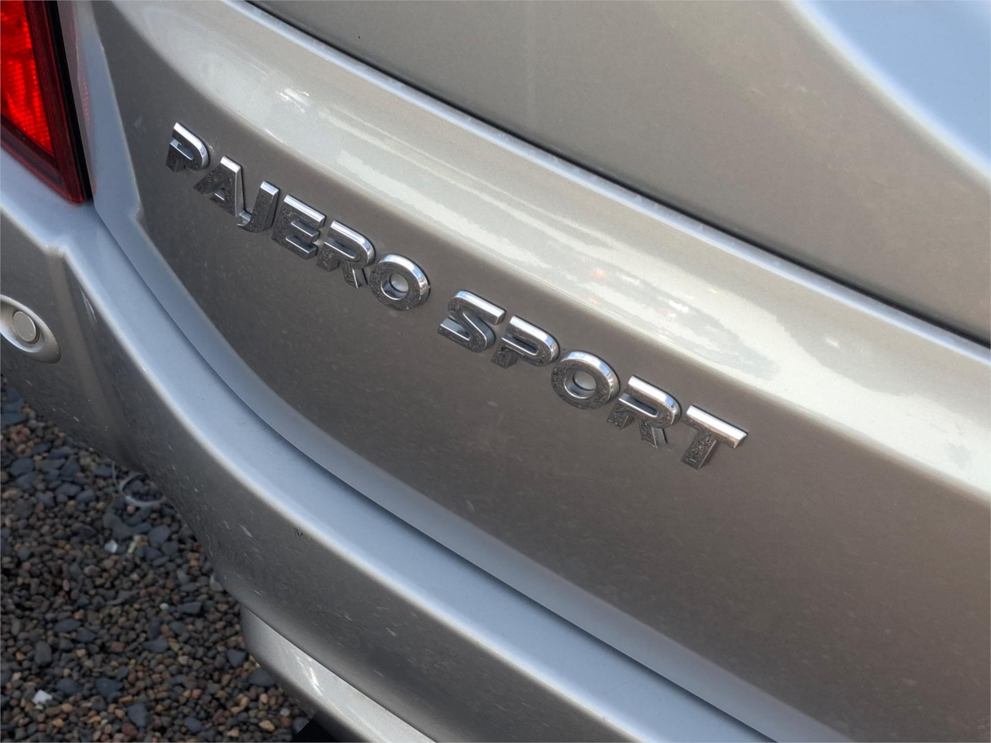 2017 MITSUBISHI PAJERO SPORT MY17 EXCEED (4x4) 7 SEAT 8 SP AUTOMATIC 4D WAGON