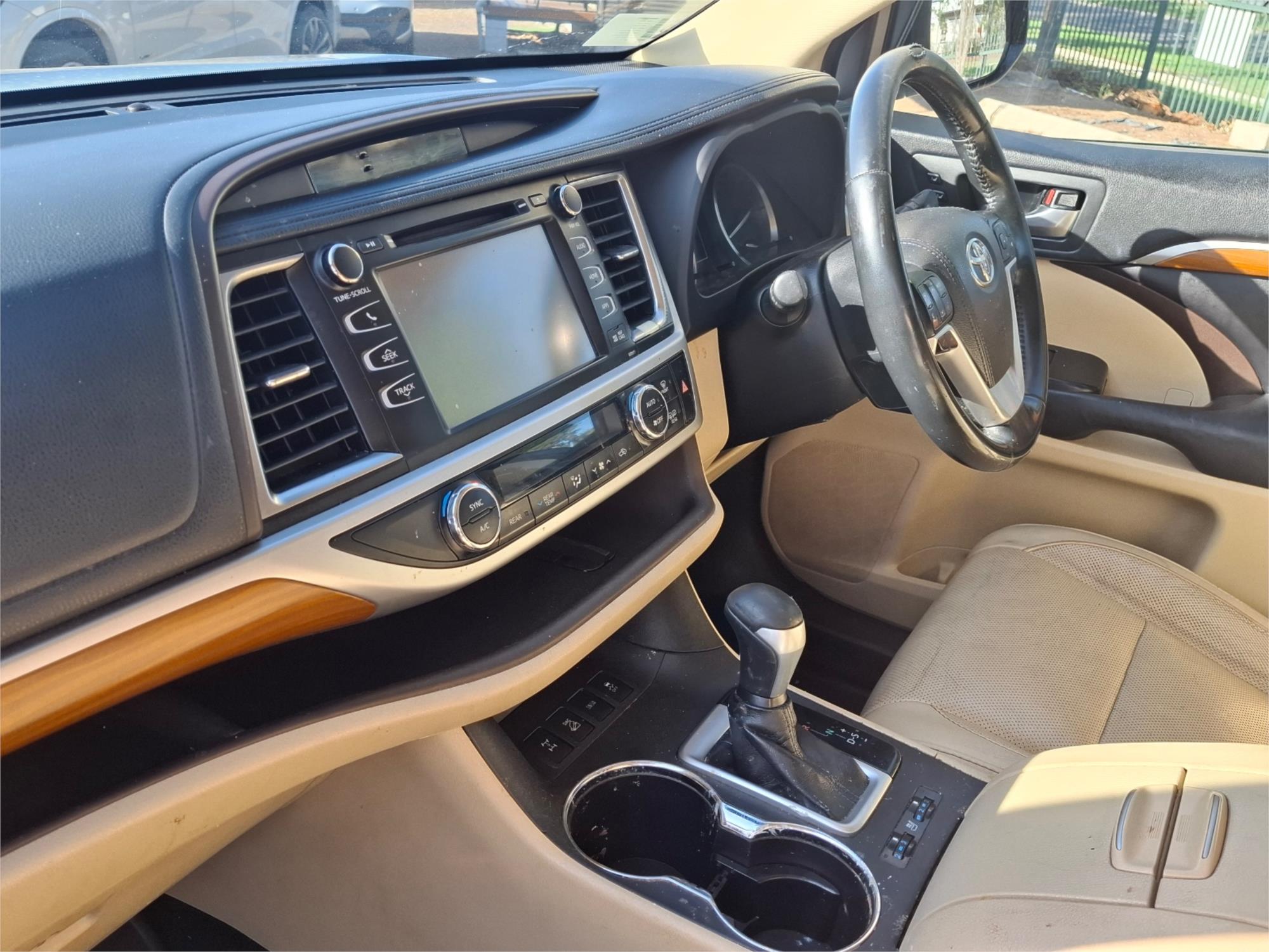 2017 TOYOTA KLUGER GSU55R MY17 GRANDE (4x4) 8 SP AUTOMATIC 4D WAGON