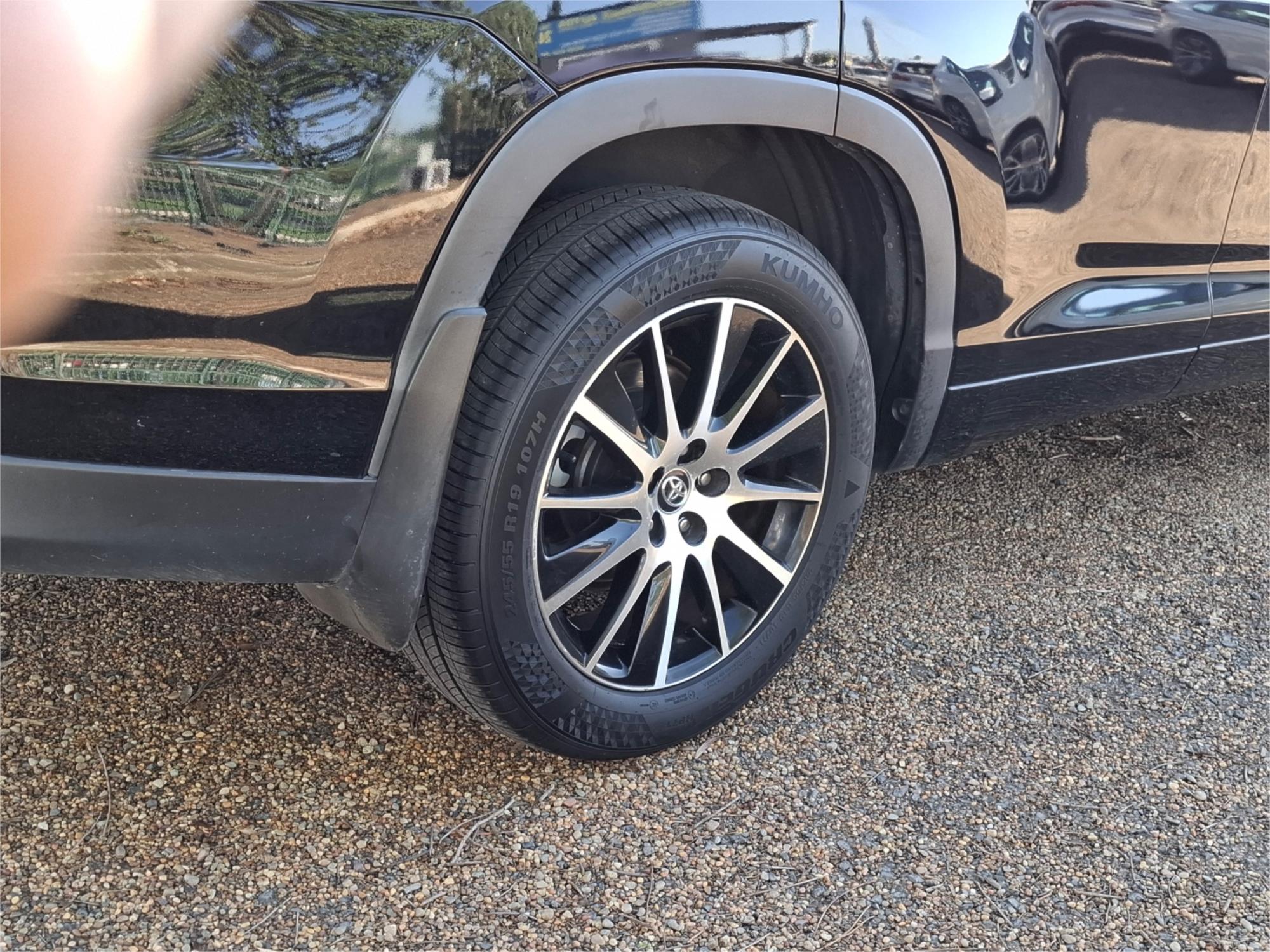 2017 TOYOTA KLUGER GSU55R MY17 GRANDE (4x4) 8 SP AUTOMATIC 4D WAGON