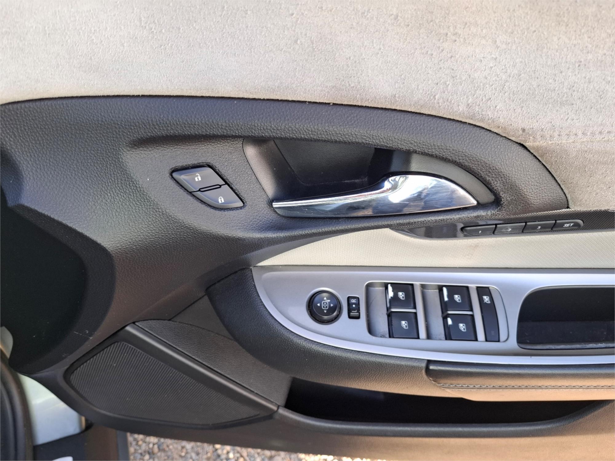 2013 HOLDEN CALAIS VF V 6 SP AUTOMATIC 4D SPORTWAGON