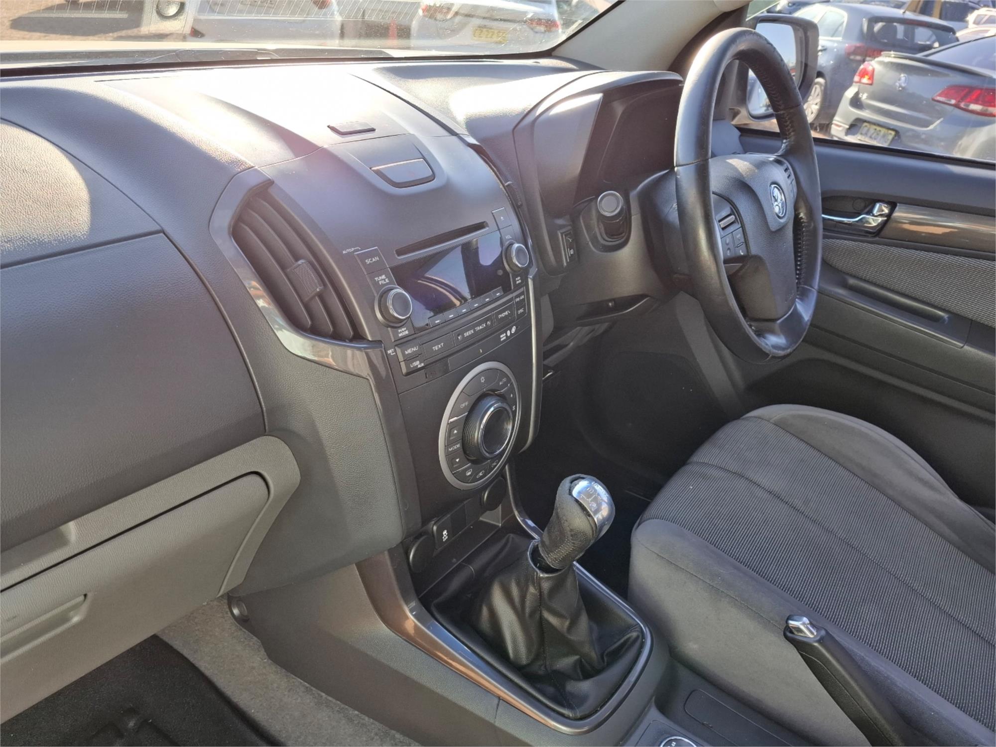 2013 HOLDEN COLORADO RG LTZ (4x4) 5 SP MANUAL CREW CAB P/UP