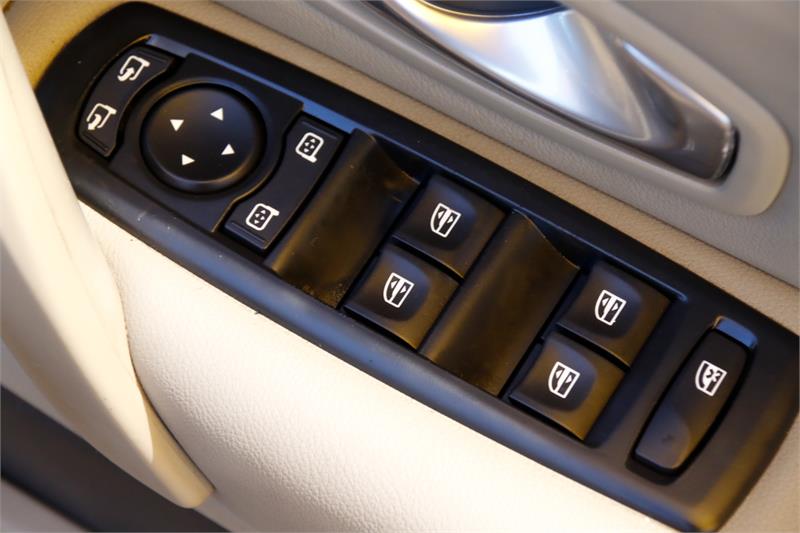 2010 RENAULT LAGUNA III B91 PRIVILEGE SPORTS AUTOMATIC HATCHBACK