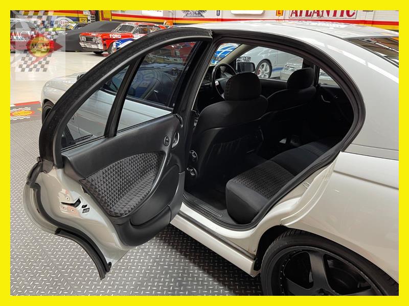 2003 HOLDEN COMMODORE VY SS 6 SP MANUAL 4D SEDAN