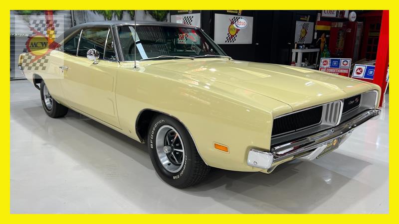 1969 DODGE CHARGER R/T AUTO 2D HARDTOP
